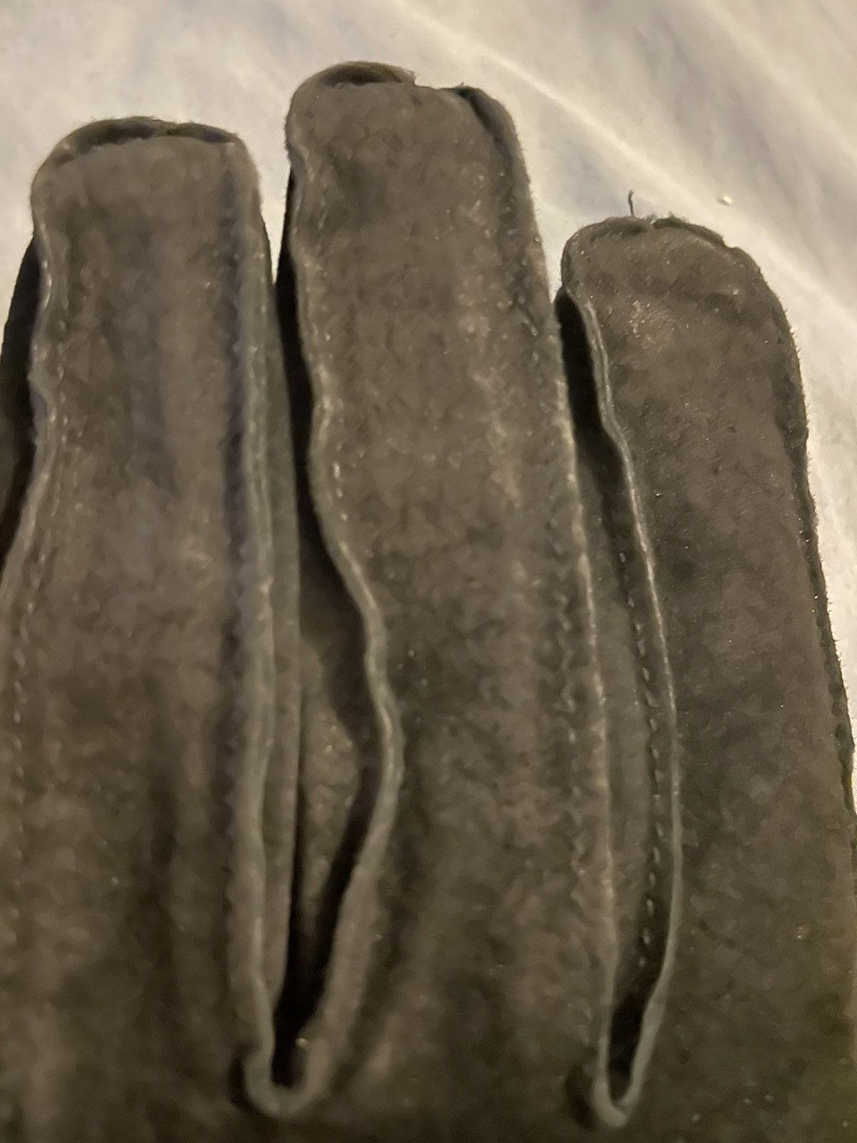 Vintage Vintage black suede gloves with fleece lining, L, EUC Size ONE SIZE - 5 Thumbnail