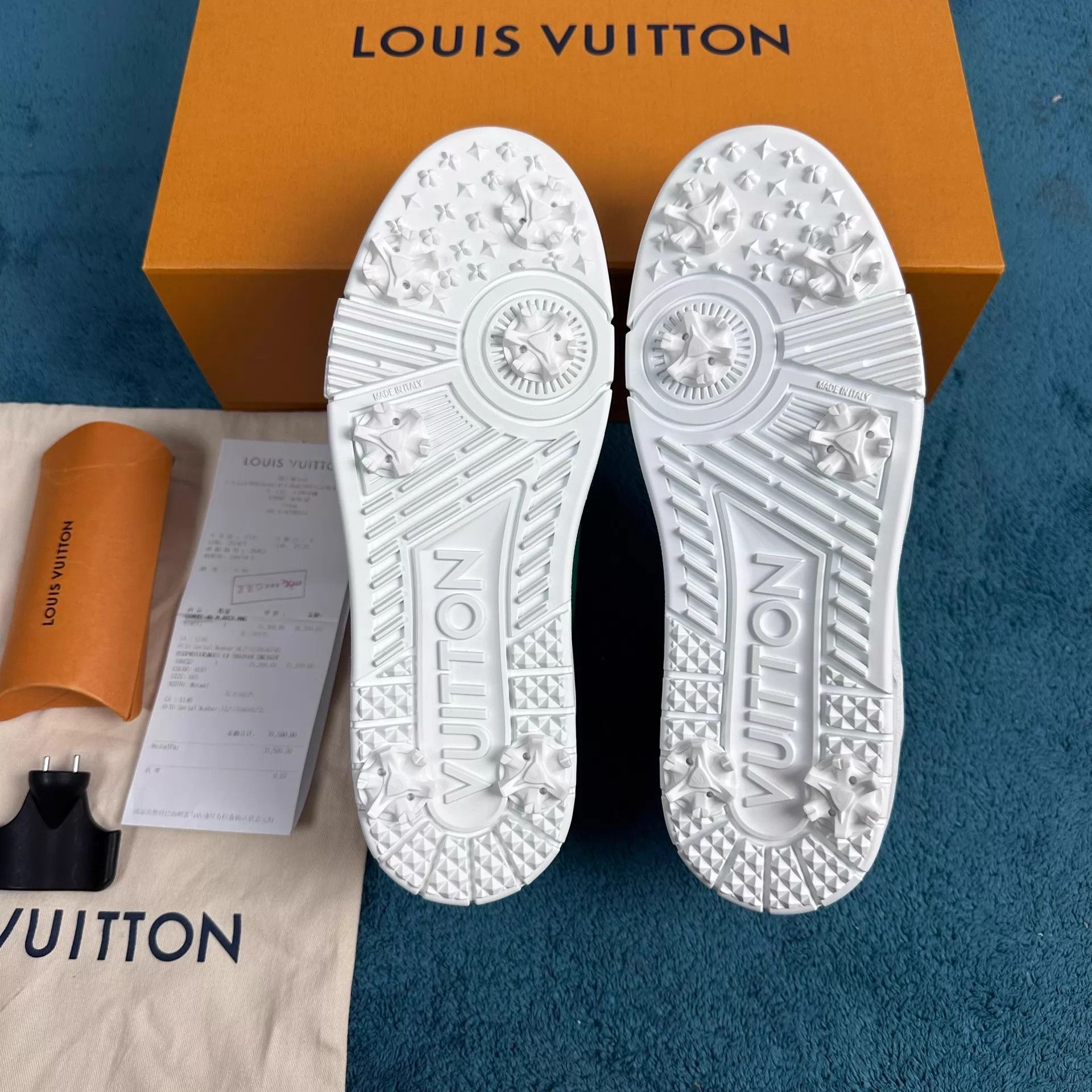 Louis Vuitton LV Trainer Low Top White Green Rivet Sole US6.5/40.5 Size US 7.5 / EU 40-41 - 5 Thumbnail