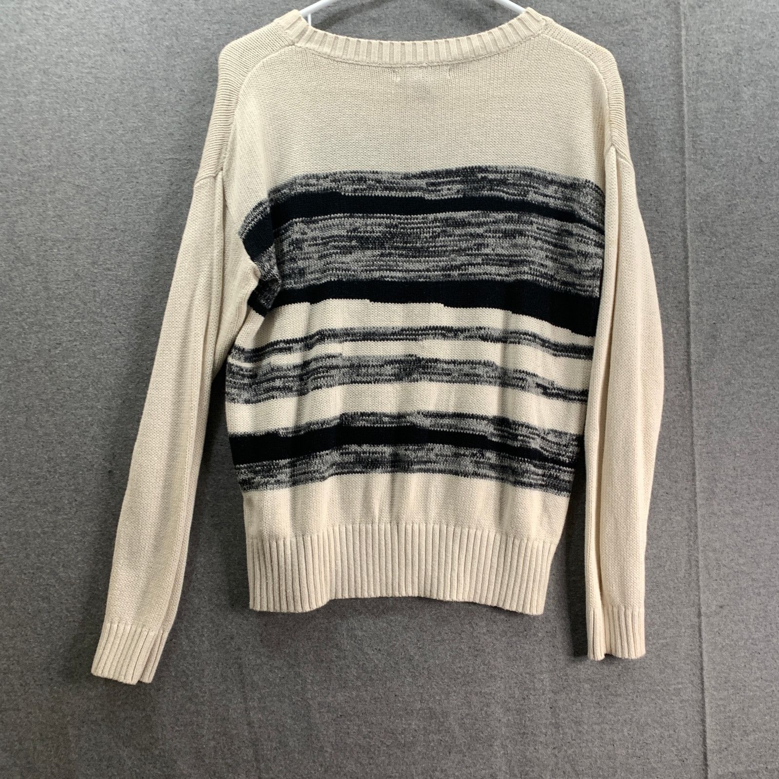 Banana Republic Banana Republic Sweater Womens Medium Long Sleeve Size M / US 6-8 / IT 42-44 - 2 Thumbnail