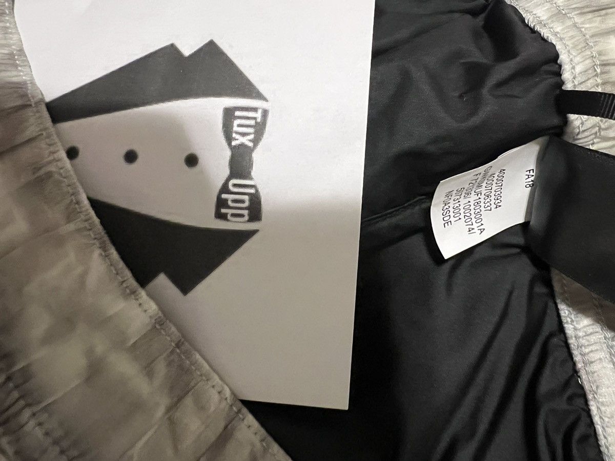 Supreme × The North Face Supreme x The North Face Paper Print Nuptse Pant Size US 36 / EU 52 - 6 Thumbnail