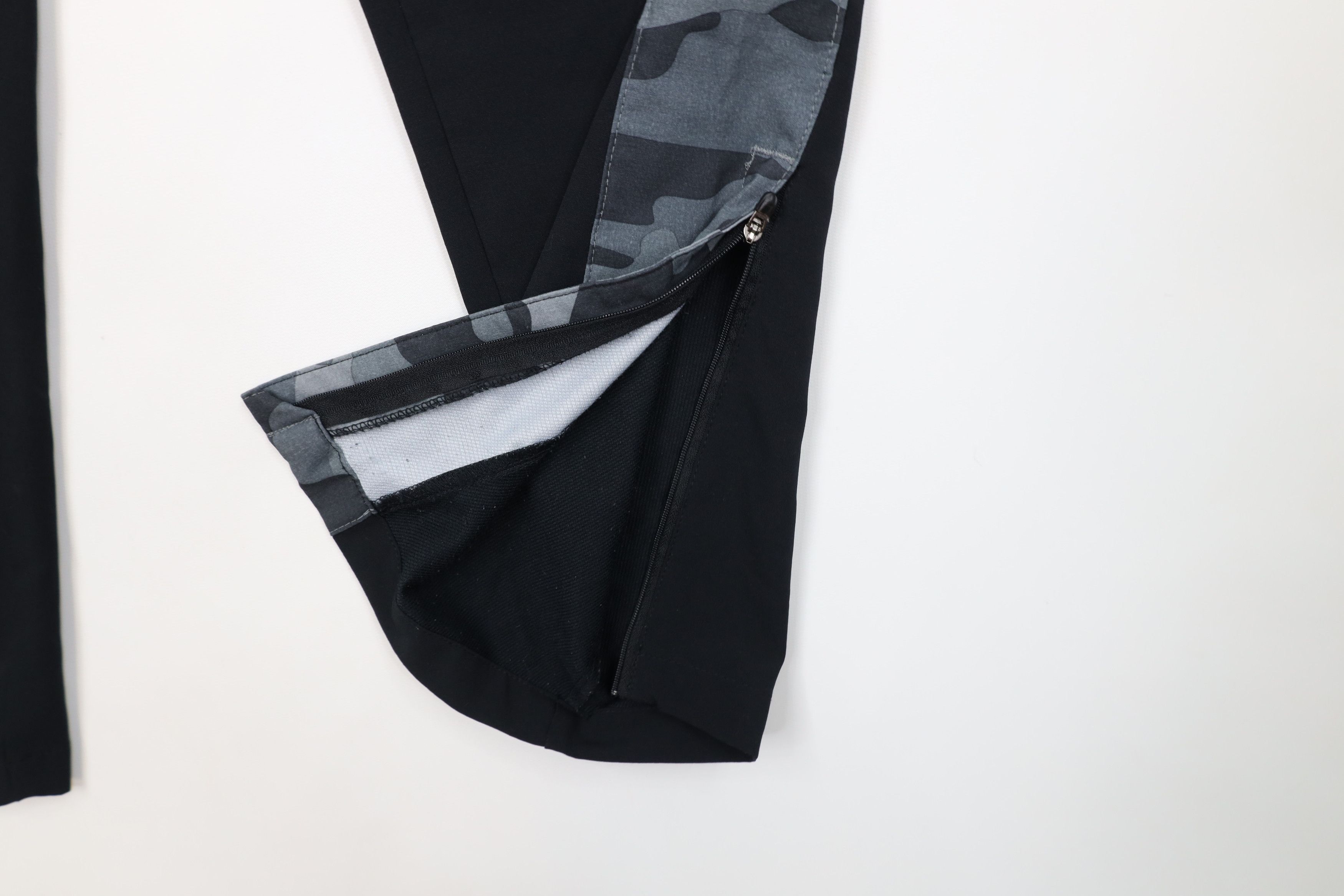 New Balance Vintage Y2K New Balance Logo Camouflage Tapered Leg Pants Size US 36 / EU 52 - 5 Thumbnail