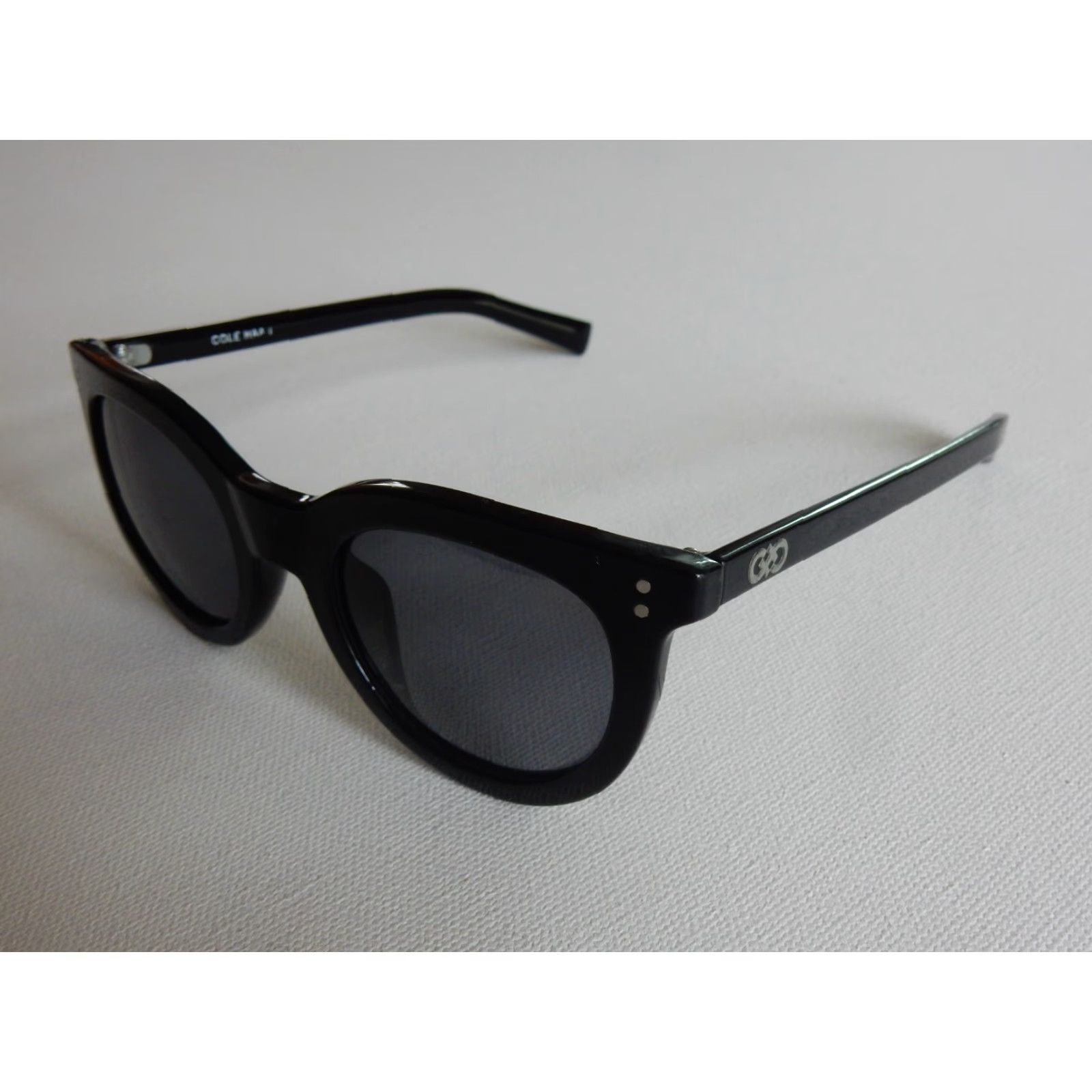 Cole Haan Cole Haan Black Sunglasses User: Cole Haan Black Sunglasses Size ONE SIZE - 2 Thumbnail