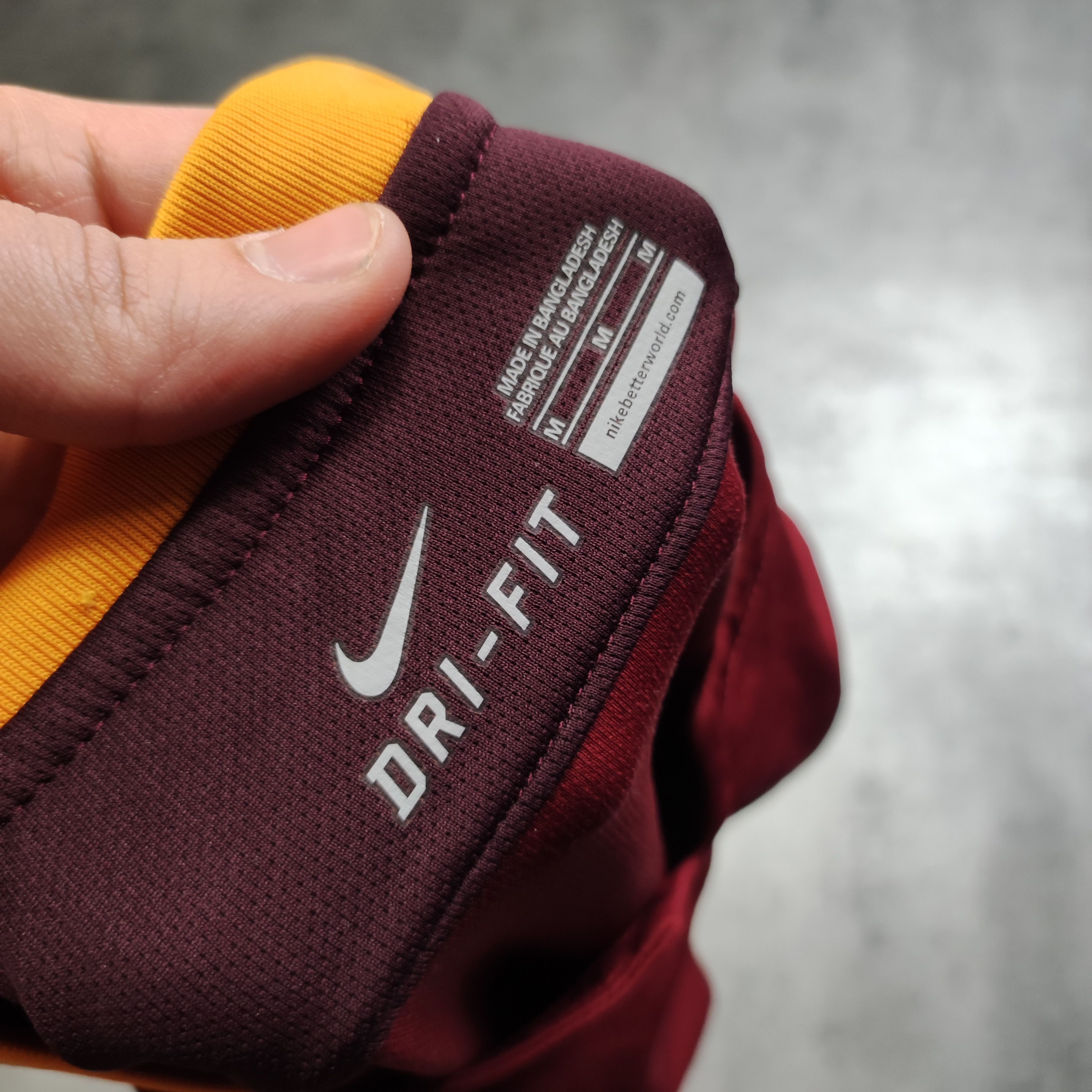 Nike RARE Nike x AS Roma Football Home 2015 Jersey Size US M / EU 48-50 / 2 - 6 Thumbnail
