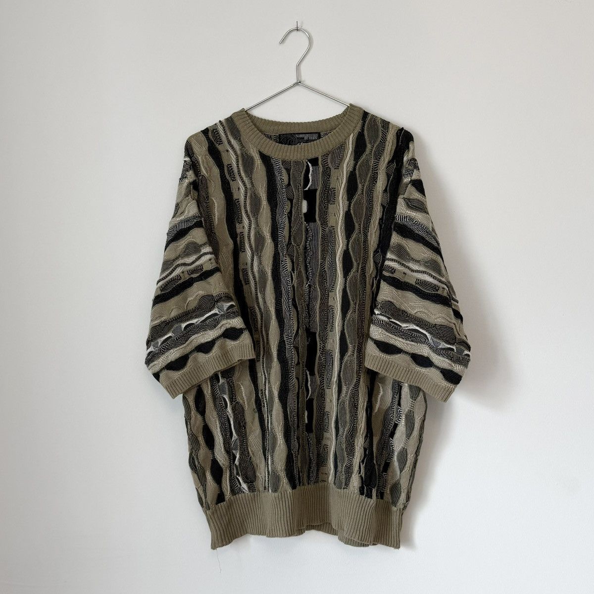 Vintage Vtg 1990s Coogi Style 3D Knit Short Sleeve Sweater Y2K Size US XL / EU 56 / 4 - 2 Thumbnail