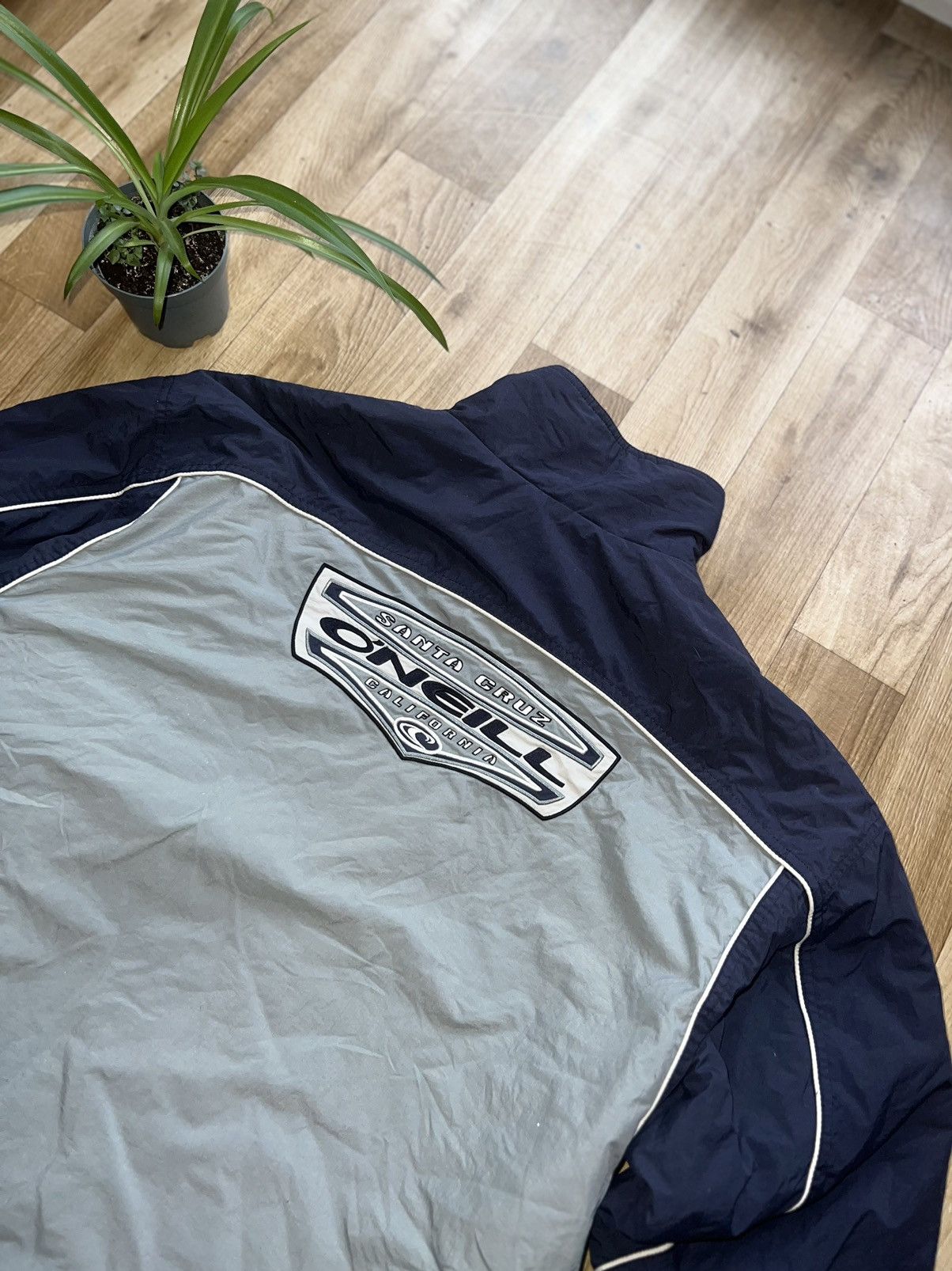 O'Neill × Santa Cruz Skateboards × Vintage Vintage O’Neill Santa Cruz jacket vintage 90s nylon 100% Size US XXL / EU 58 / 5 - 8 Thumbnail