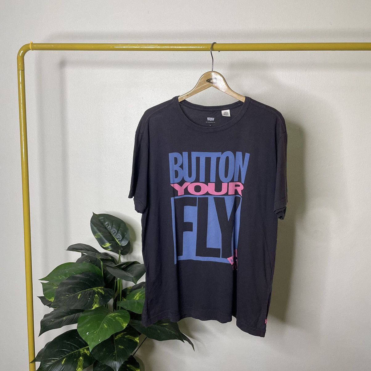 Levi's Levis 501 Button Your Fly T Shirt Size US XL / EU 56 / 4 - 1 Thumbnail
