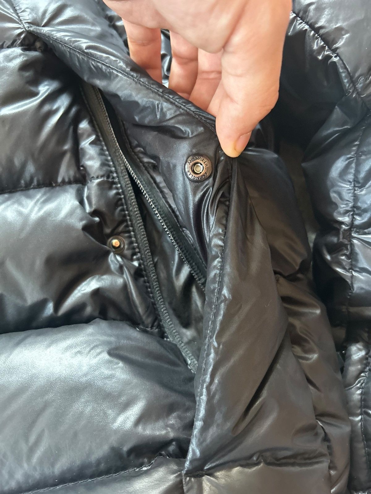 Moncler Moncler Grenoble down jacket badge puffer Size US M / EU 48-50 / 2 - 10 Thumbnail