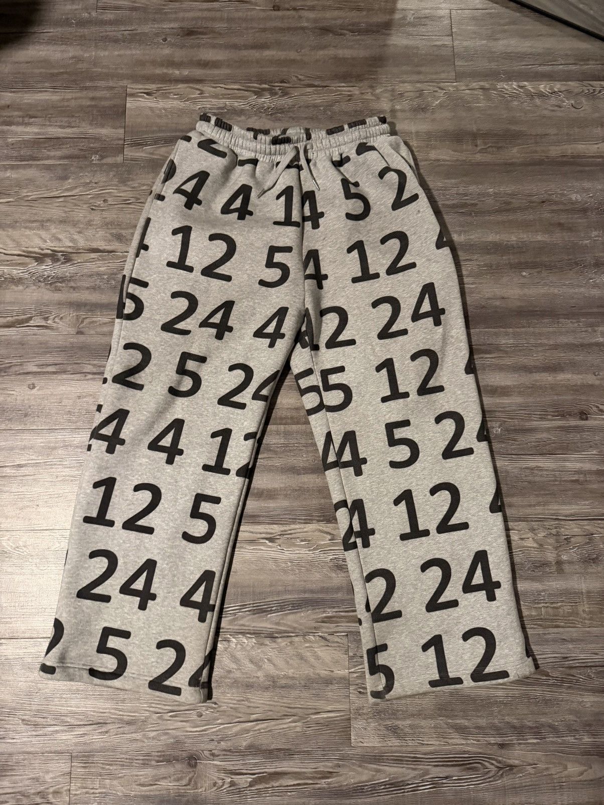 412x524 sweats *junyawantanabe inspired sweats*