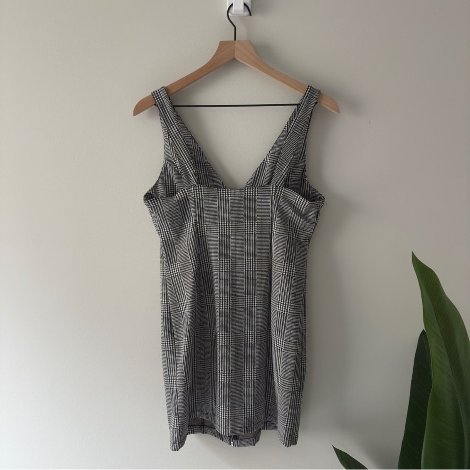 Other Love Tree Pinafore Plaid Black White mini Dress Full Zip EUC Size M / US 6-8 / IT 42-44 - 4 Thumbnail