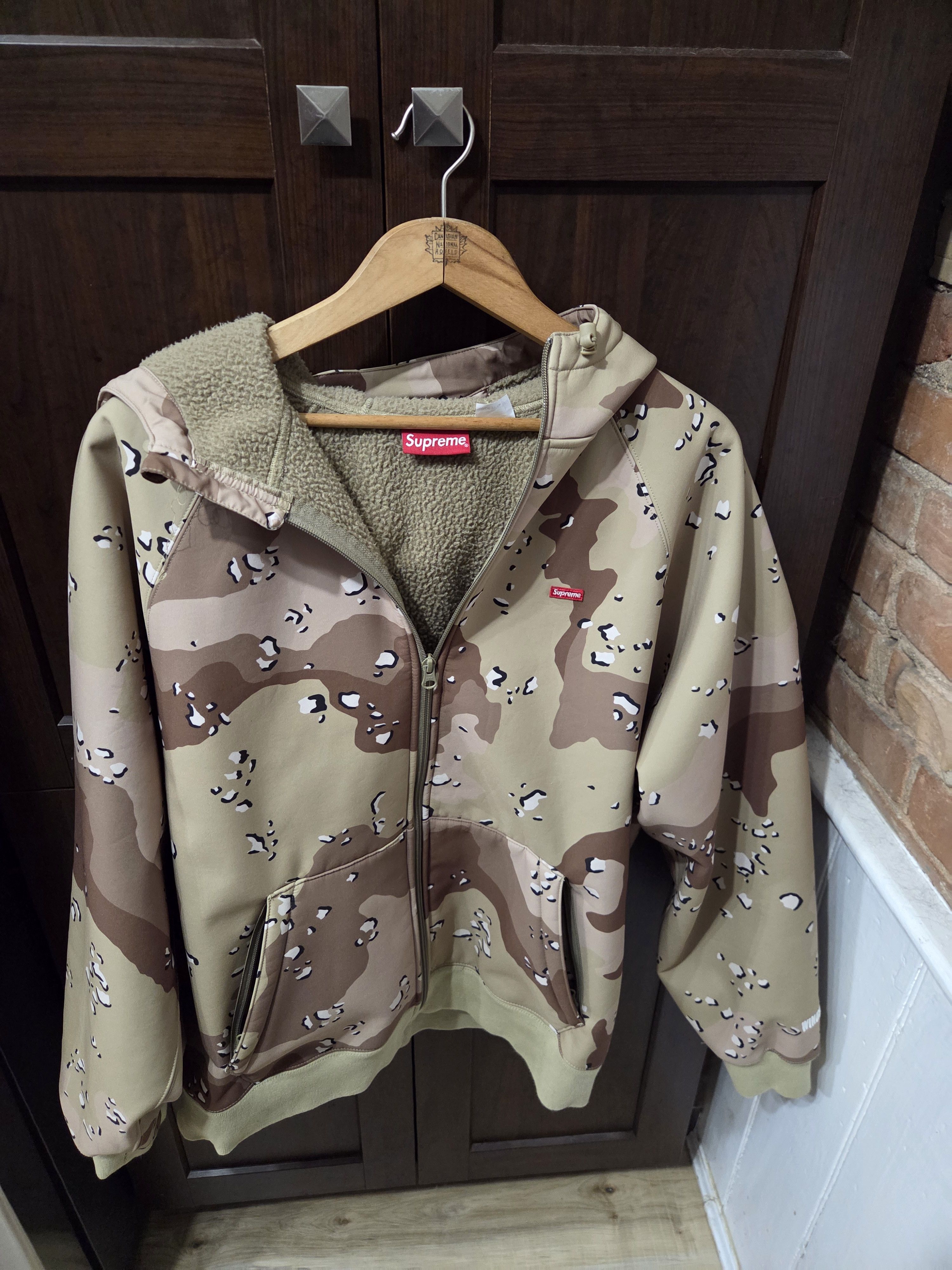 Supreme Supreme X WINDSTOPPER Waterproof Hoodie Size US XL / EU 56 / 4 - 1 Thumbnail