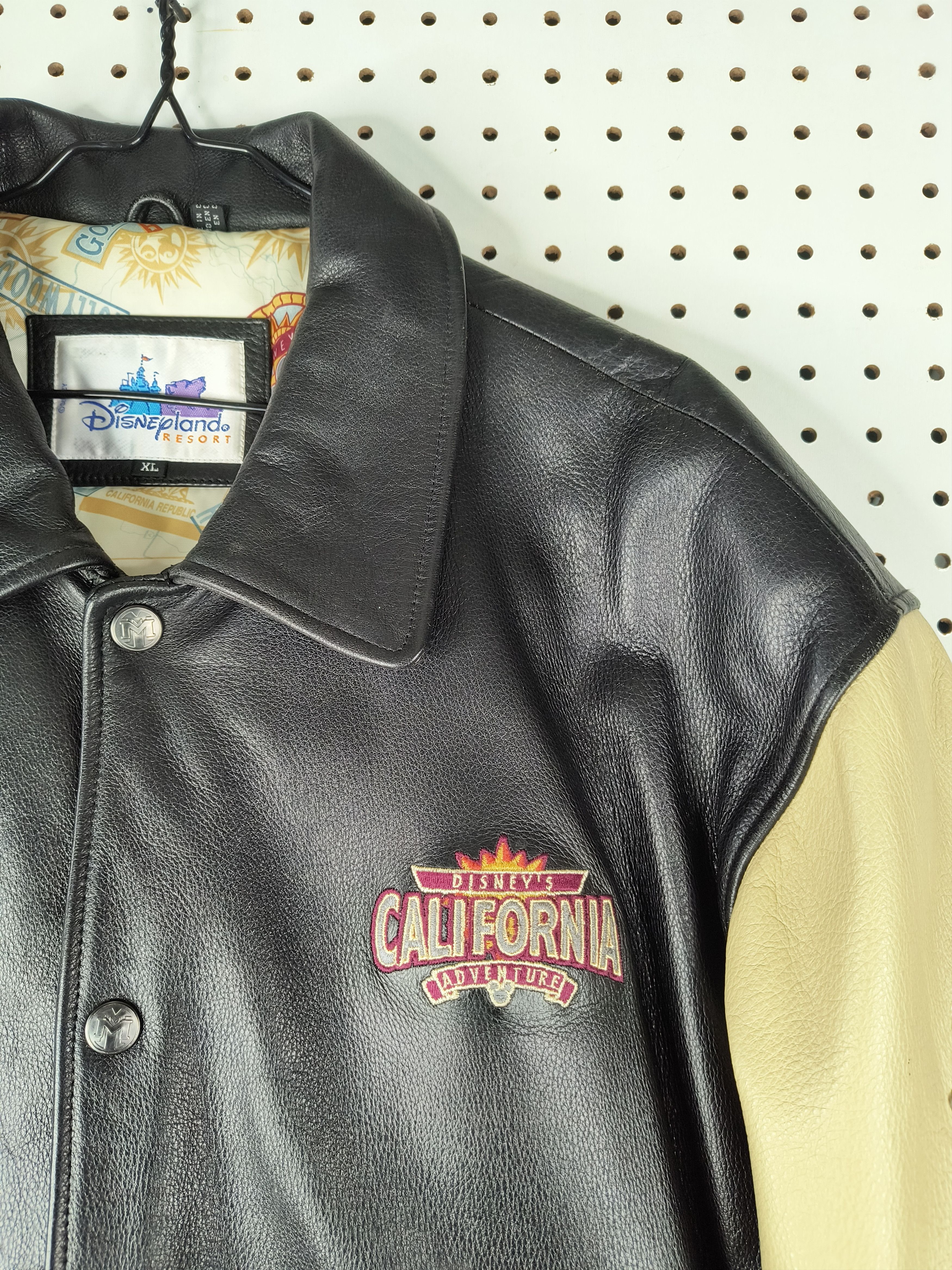 Disney Vintage Y2K Disneyland California adventure leather jacket Size US XL / EU 56 / 4 - 6 Thumbnail