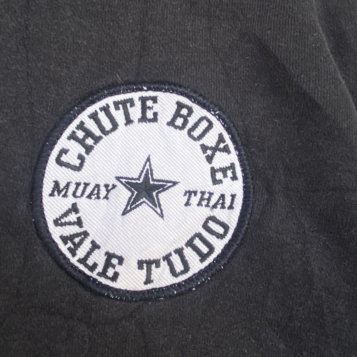 Other Vintage Converse Hoodie Full Zip Big Embroidered Black Size US L / EU 52-54 / 3 - 7 Thumbnail