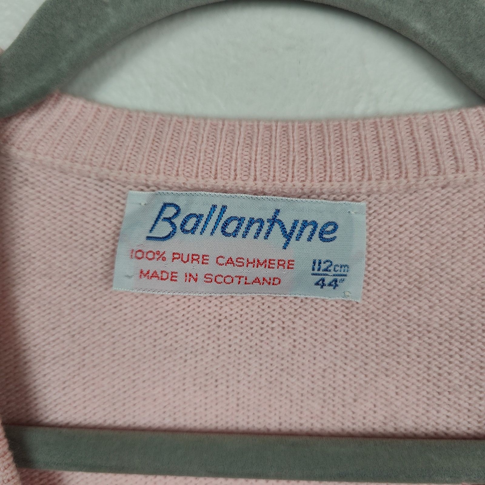Other Vintage Ballantyne Cashmere Sweater Mens Large Pink V-Neck Size US L / EU 52-54 / 3 - 9 Thumbnail