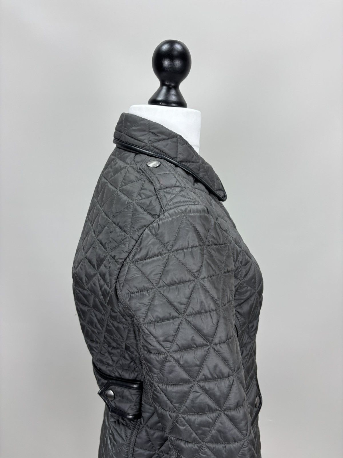 Burberry Womens quilted jacket Burberry Brit Size M Color Gray Size M / US 6-8 / IT 42-44 - 8 Thumbnail