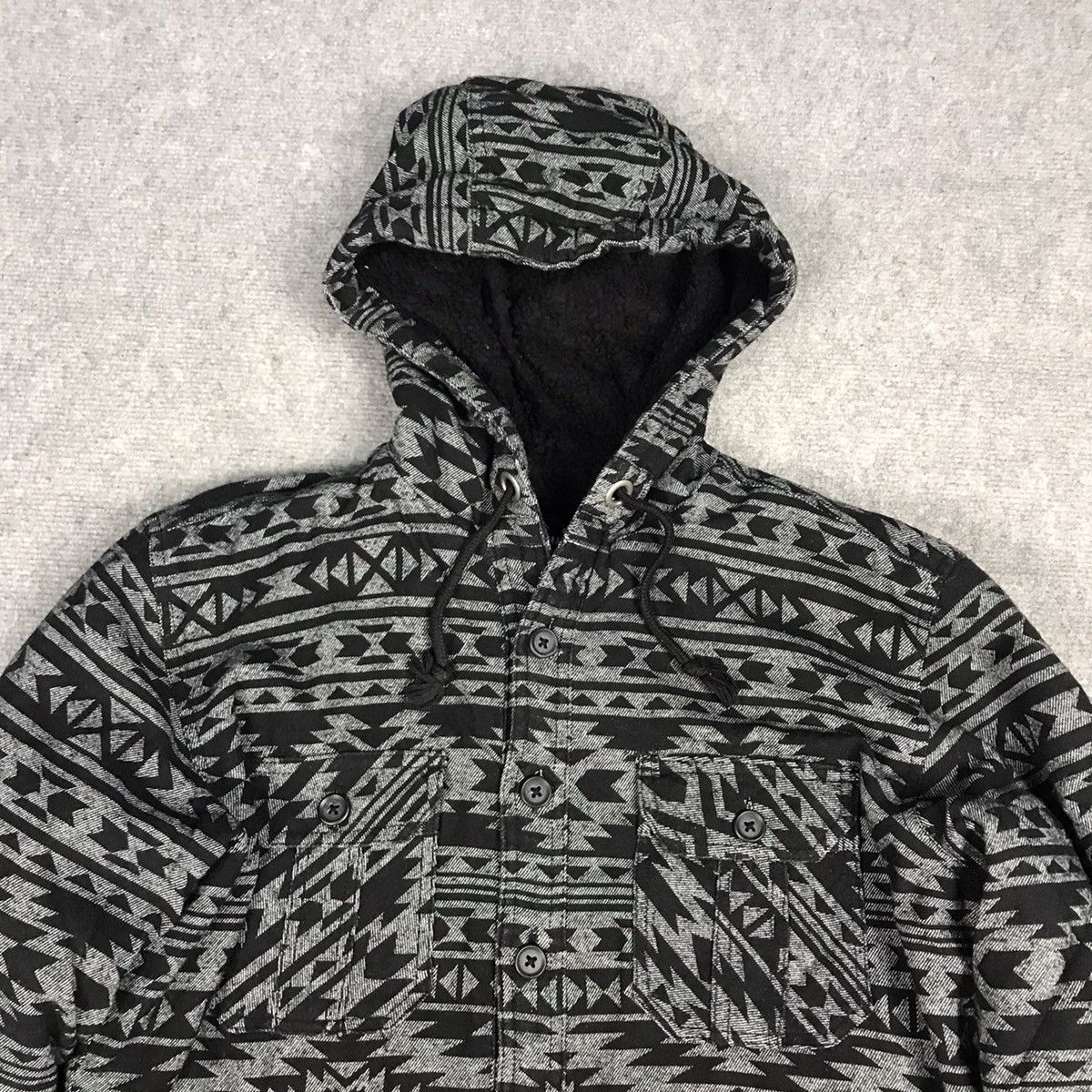 Edwin × Japanese Brand BLACK NAVAJO PUNK STYLE SHERPA EDWIN BUTTON HOODIES JACKET Size US M / EU 48-50 / 2 - 2 Thumbnail