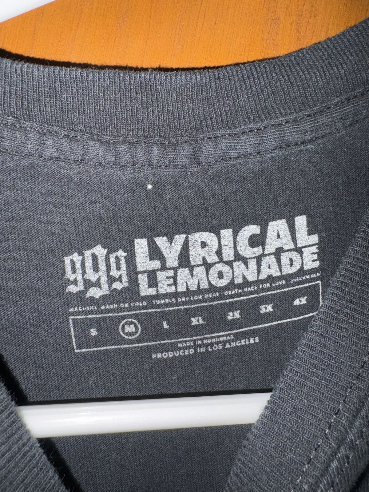 Lyrical Lemonade Authentic Juice WRLD X lyrical lemonade album T-shirt Size US L / EU 52-54 / 3 - 2 Thumbnail