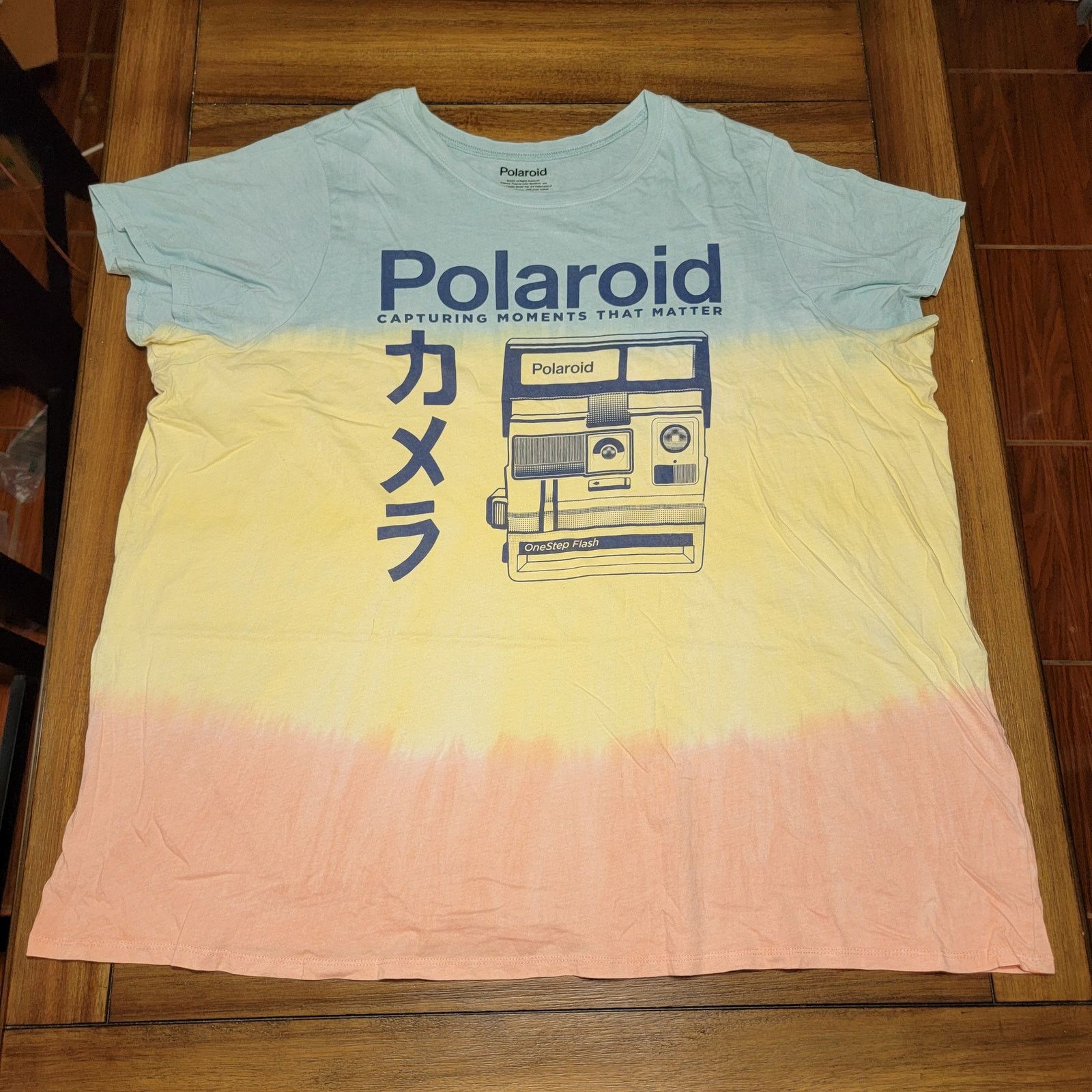 Polaroid Polaroid Tee "Capturing Moments..." - Size 5 (Plus Size) Size 4XL / US 24-26 - 1 Thumbnail
