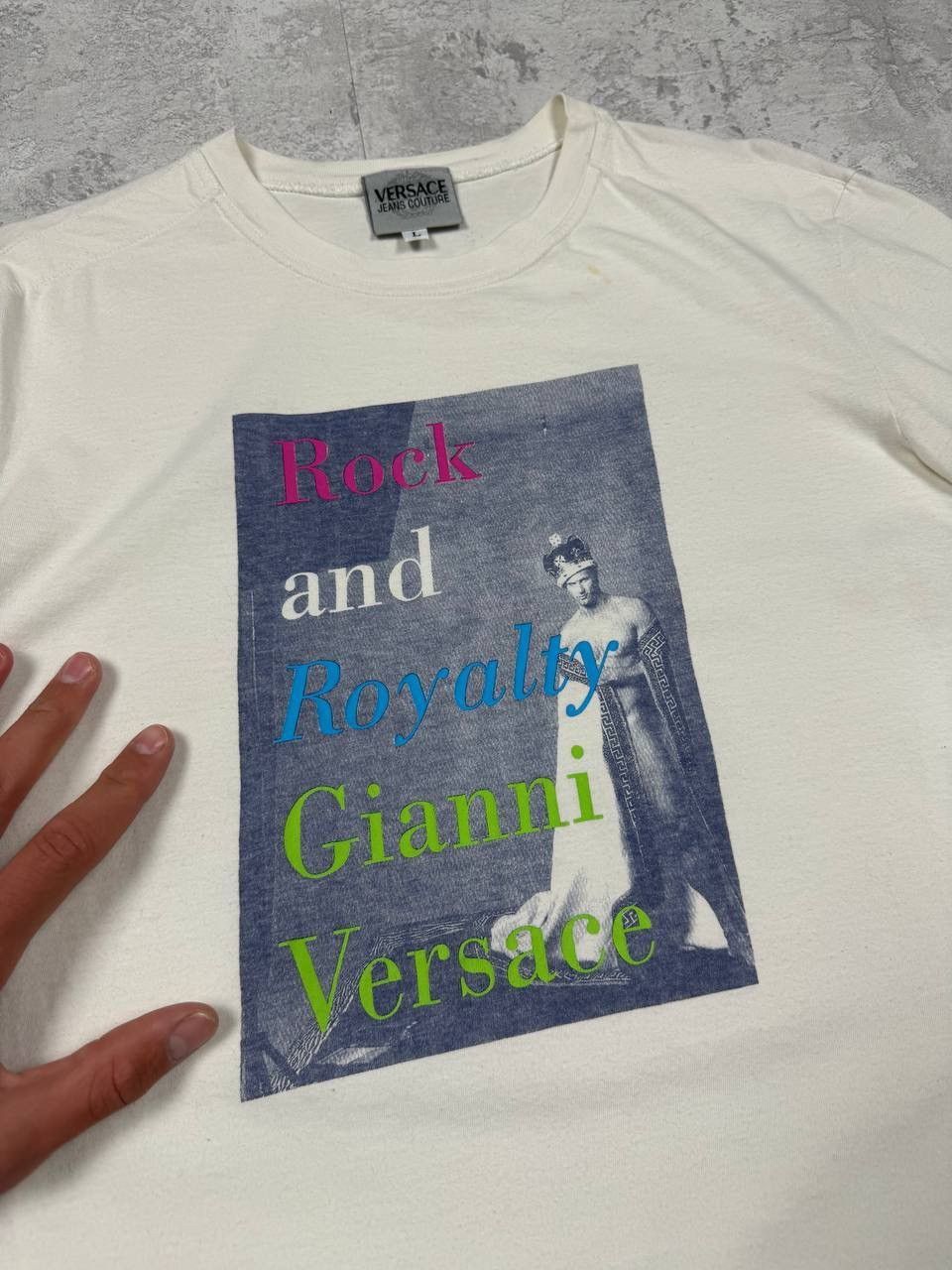 Versace RARE Vintage Rock And Royalty Gianni Versace T-Shirt Size L / US 10 / IT 46 - 4 Thumbnail