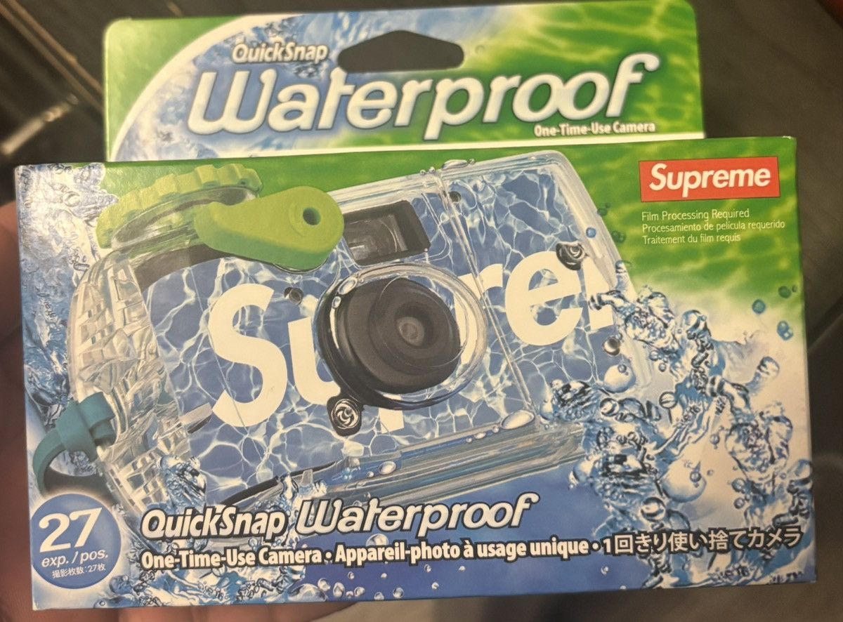 Fujifilm × Supreme Supreme FujiFilm Waterproof Camera Size ONE SIZE - 1 Thumbnail