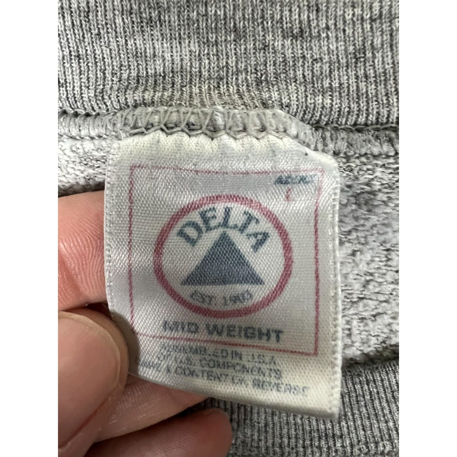 Delta VINTAGE Delta Sweatshirt Mens L Gray Crewneck St Louis Missouri Phys Ed Graphic 90s Shirt Size US L / EU 52-54 / 3 - 4 Thumbnail