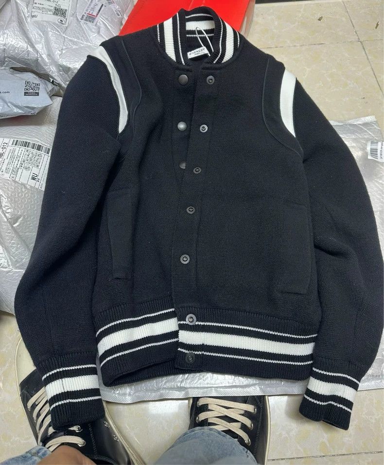 Givenchy Givenchy Classic Baseball Jacket with Logo on Back Size US XS / EU 42 / 0 - 2 Thumbnail