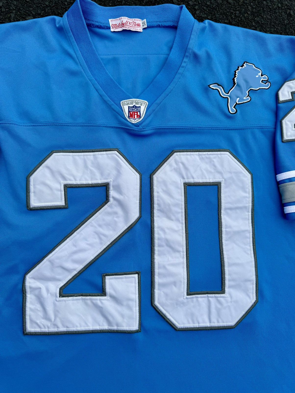 Mitchell & Ness × NFL Barry Sanders Detroit Lions Authentic NFL Throwback Jersey Size US XL / EU 56 / 4 - 7 Thumbnail