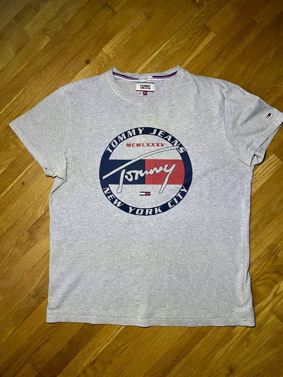 Tommy Hilfiger Tommy Hilfiger jeans big logo tee Size US M / EU 48-50 / 2 - 1 Thumbnail
