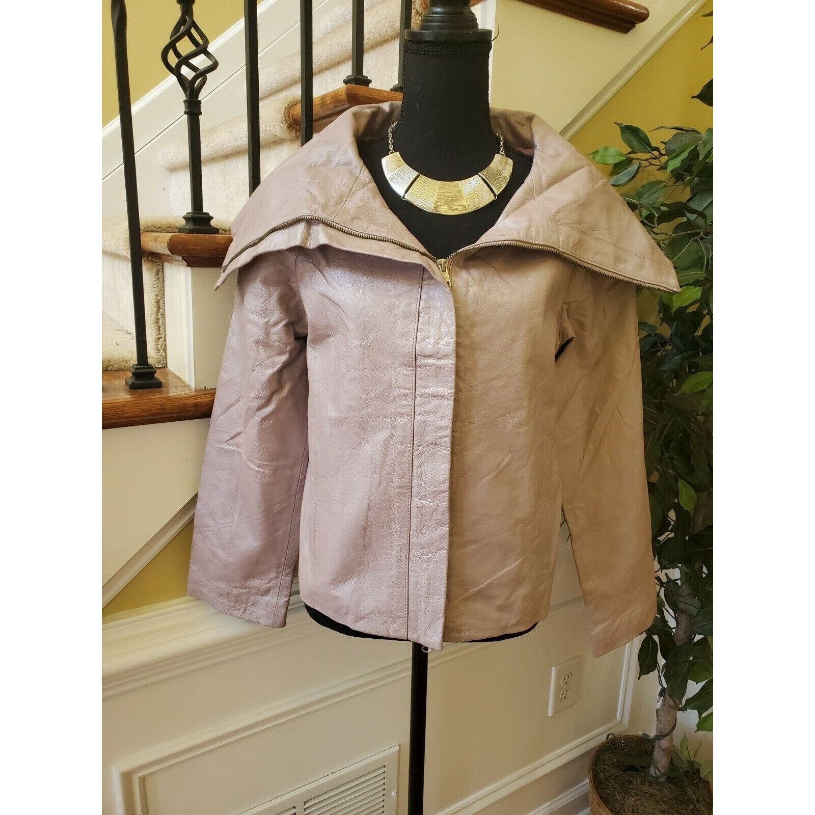Vintage Vintage Newport News Leather Jacket- Lavender- Stylish! Size S / US 4 / IT 40 - 1 Preview