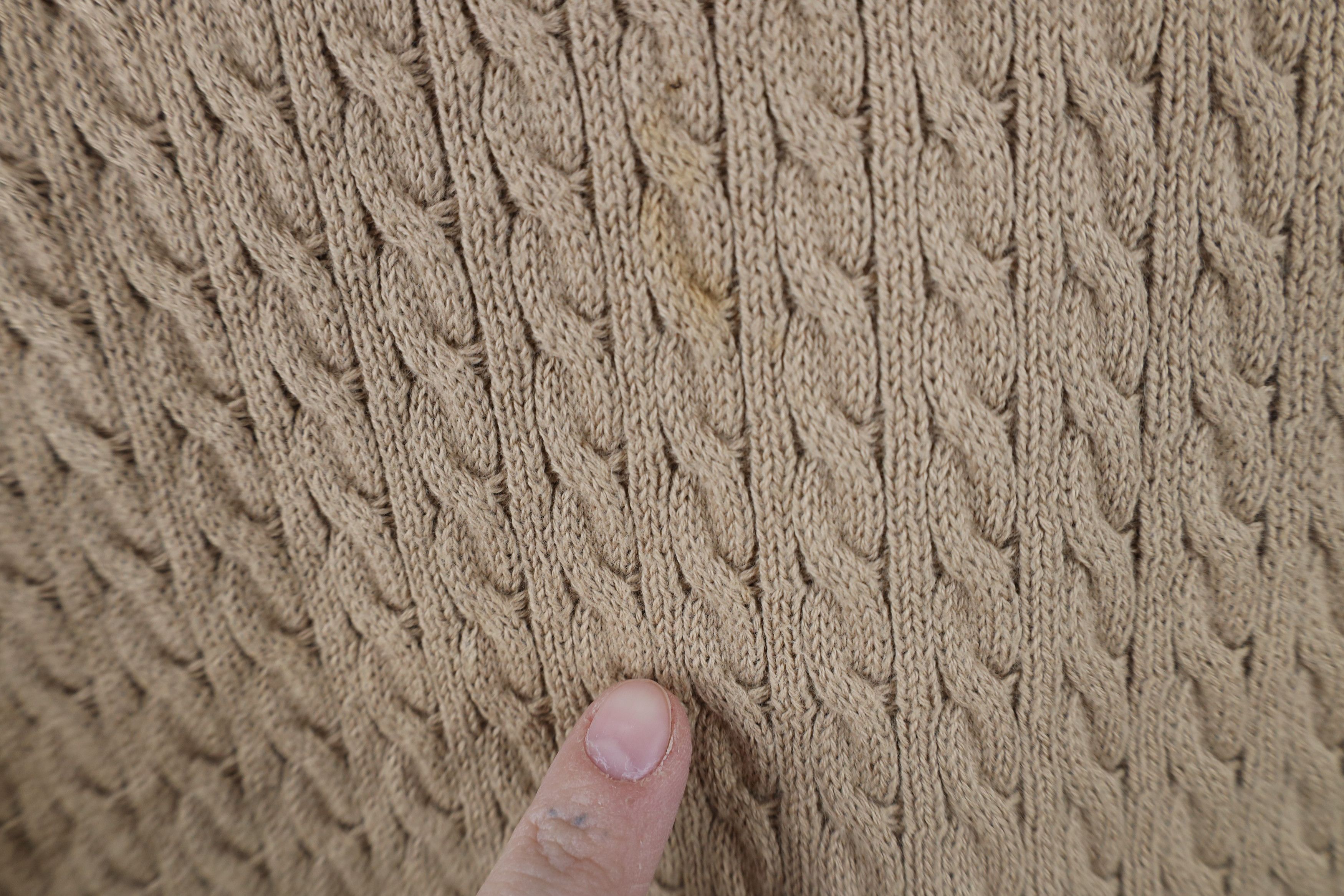 Vintage Vintage 90s Streetwear Cable Knit V-Neck Sweater Vest Beige Size US XL / EU 56 / 4 - 4 Thumbnail