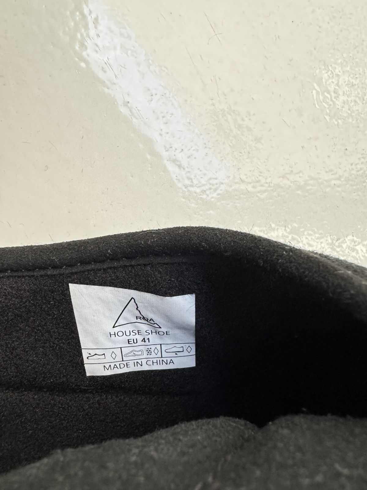 ROA ROA Black Low Top Nuvolau House Shoes Size US 8 / EU 41 - 9 Thumbnail