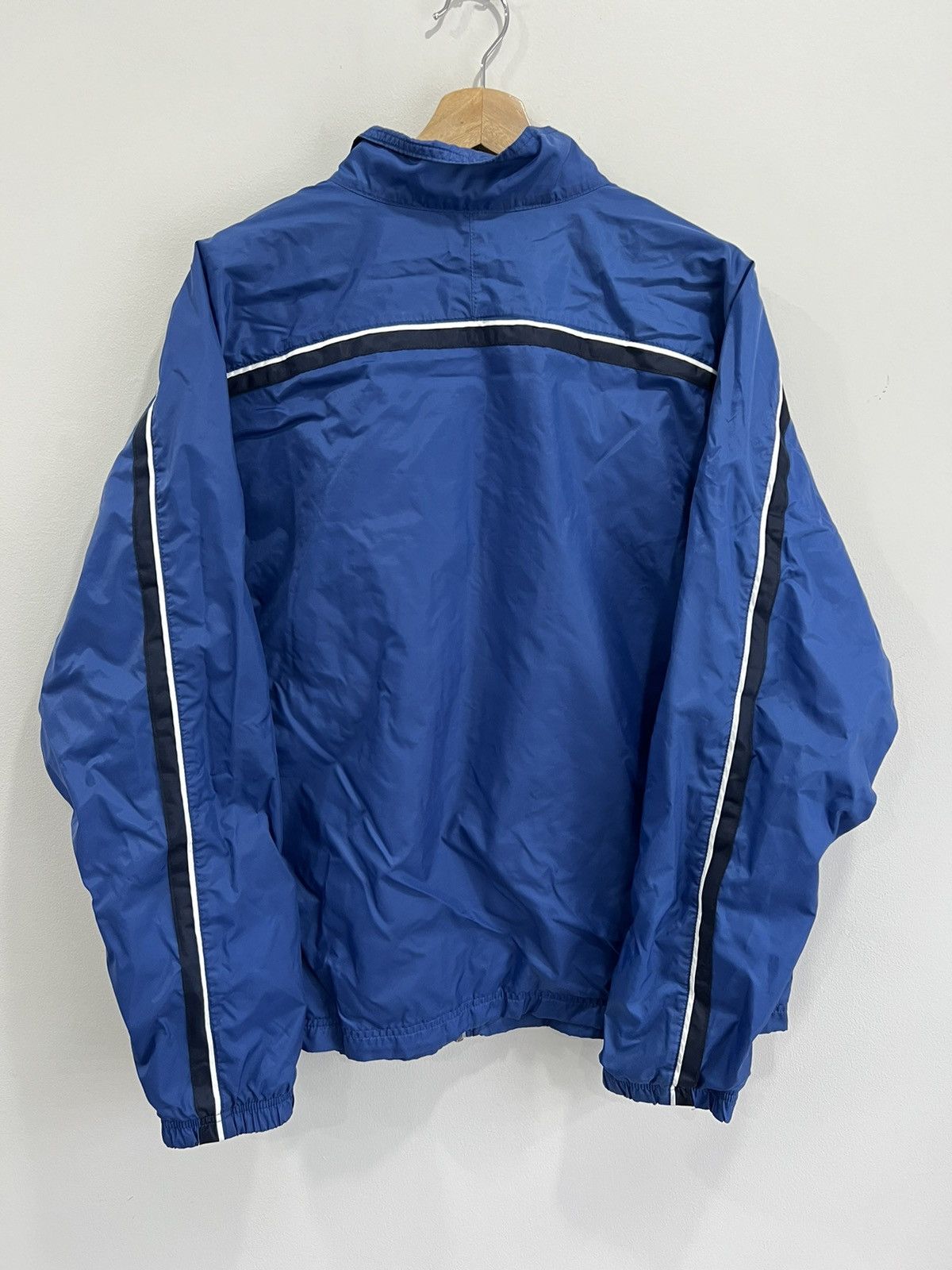 Nike Vintage Nike Windbreaker Jacket swoosh check Size US L / EU 52-54 / 3 - 2 Thumbnail