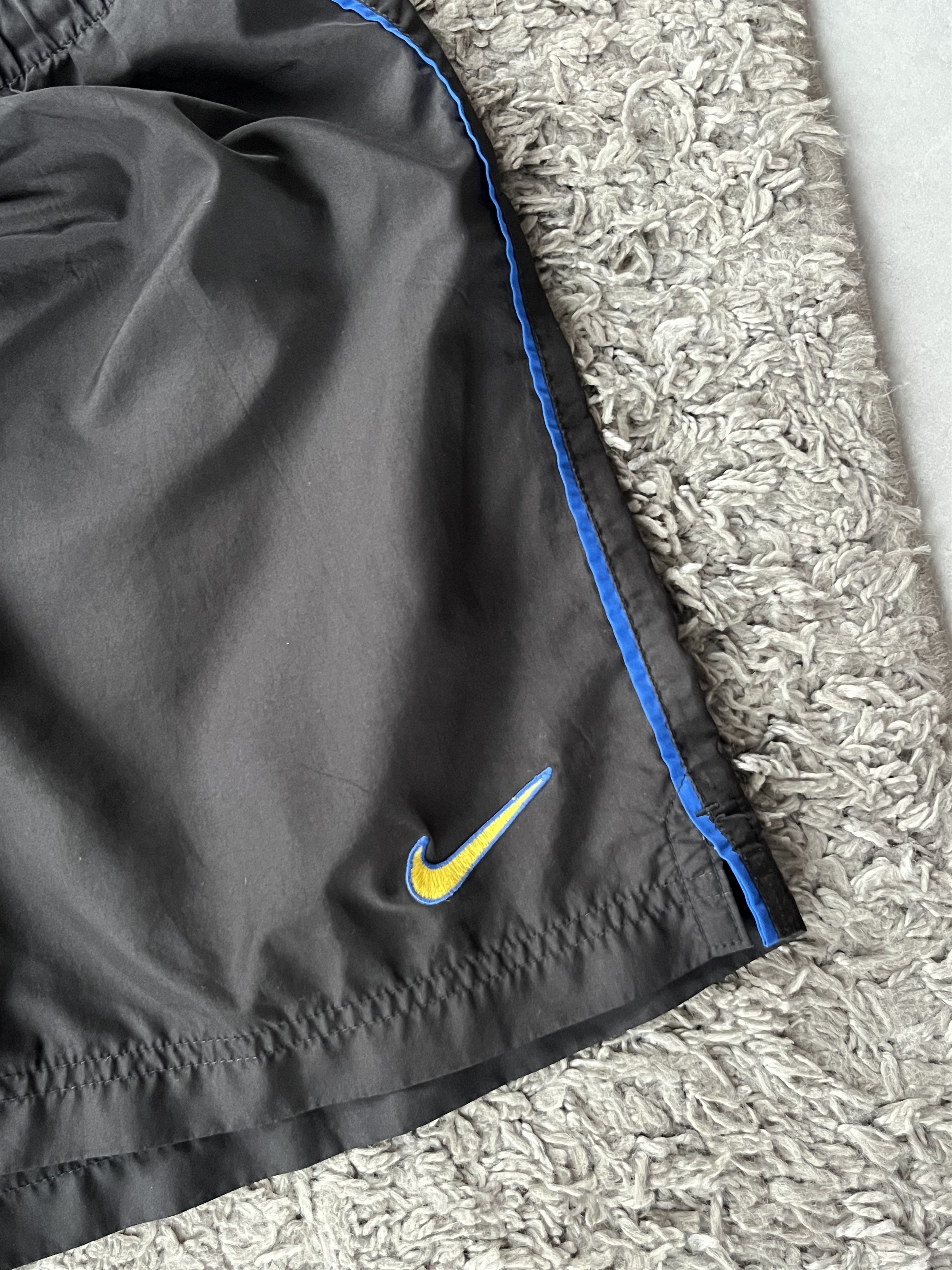 Nike Vintage Nylon Shorts Nike INTER Y2K Style Streetwear Size US 32 / EU 48 - 4 Thumbnail