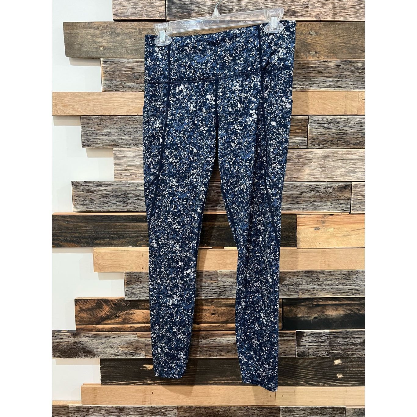 Athleta Athleta Blue Sandstone 7/8 Stash Pocket Leggings Sz M Size 32" / US 10 / IT 46 - 2 Thumbnail