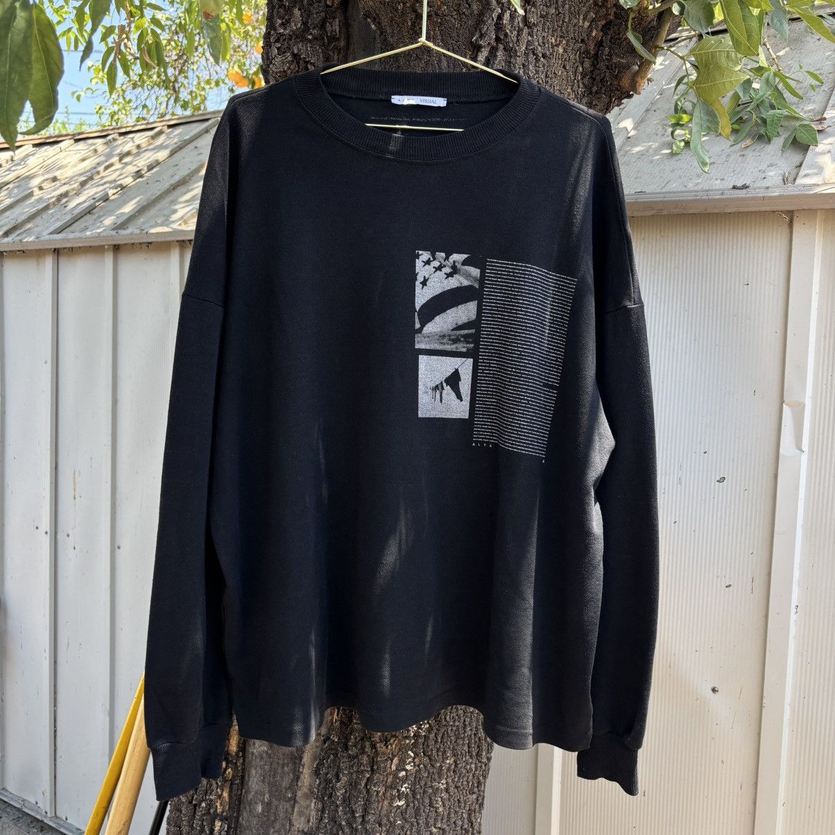 1017 ALYX 9SM 1017 ALYX 9SM United States Longsleeve Size US L / EU 52-54 / 3 - 1 Thumbnail