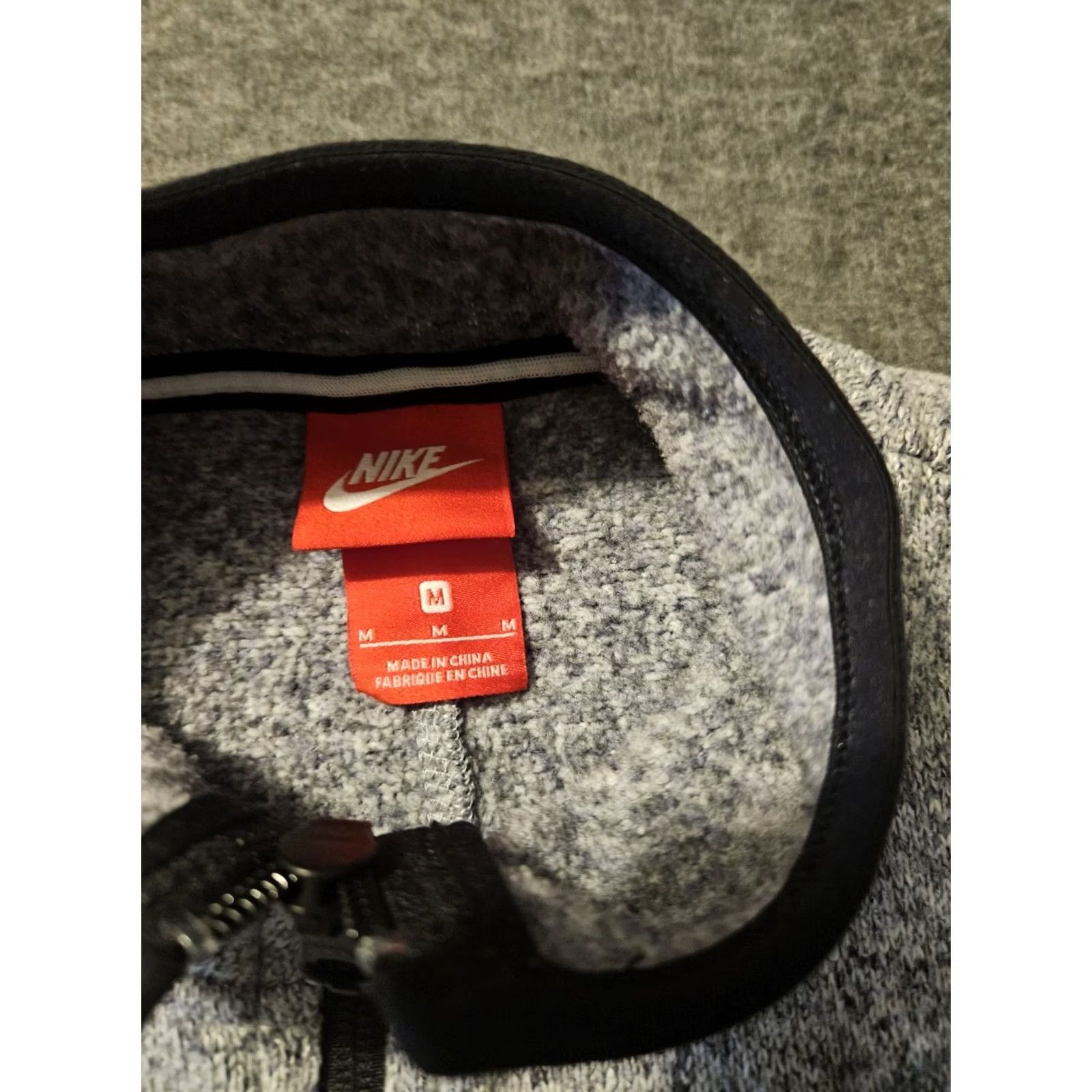 Nike Nike Jacket Womens Medium Gray/White Full Zip Fleece Mock Neck Active Running Size M / US 6-8 / IT 42-44 - 2 Thumbnail