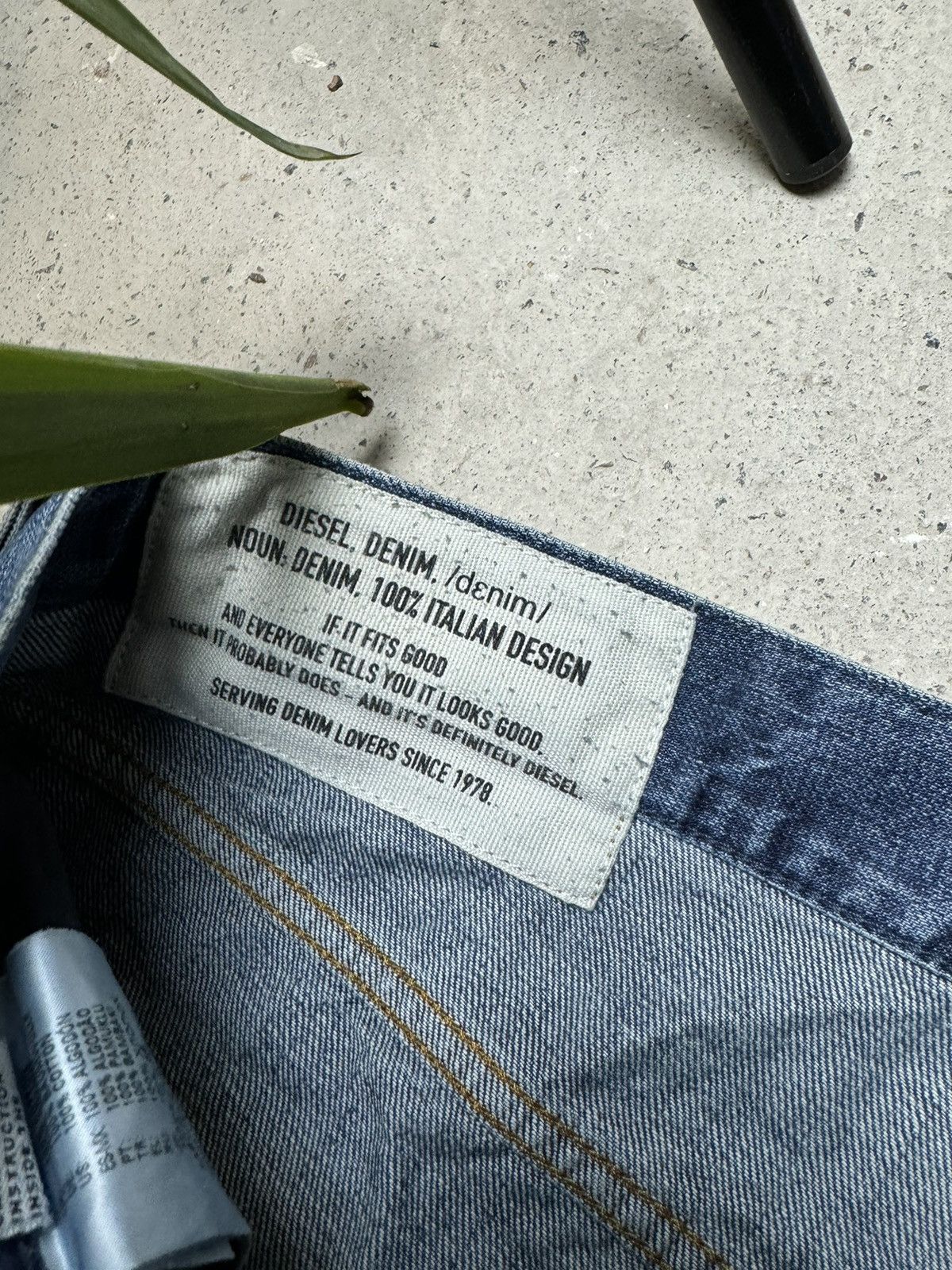 Diesel × Vintage Vintage Y2K Diesel Embroidered Logo Pocket Denim Jeans Pants Size US 32 / EU 48 - 9 Thumbnail