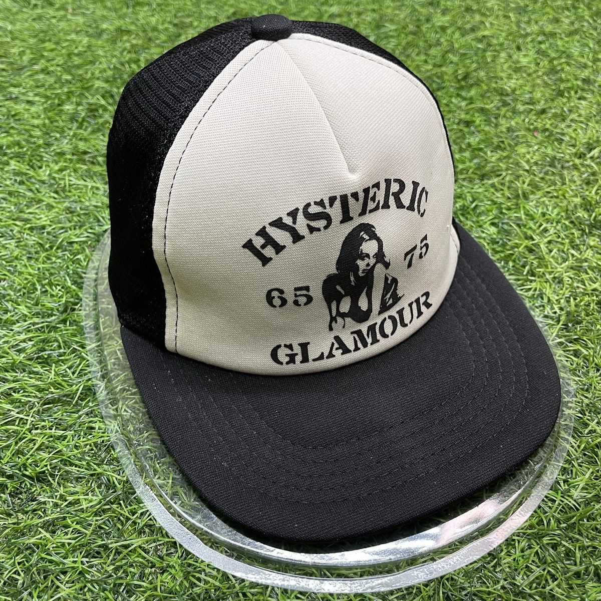 Hysteric Glamour × Japanese Brand HYSTERIC GLAMOUR HATS NAKED GIRL DESIGNER Size ONE SIZE - 2 Thumbnail