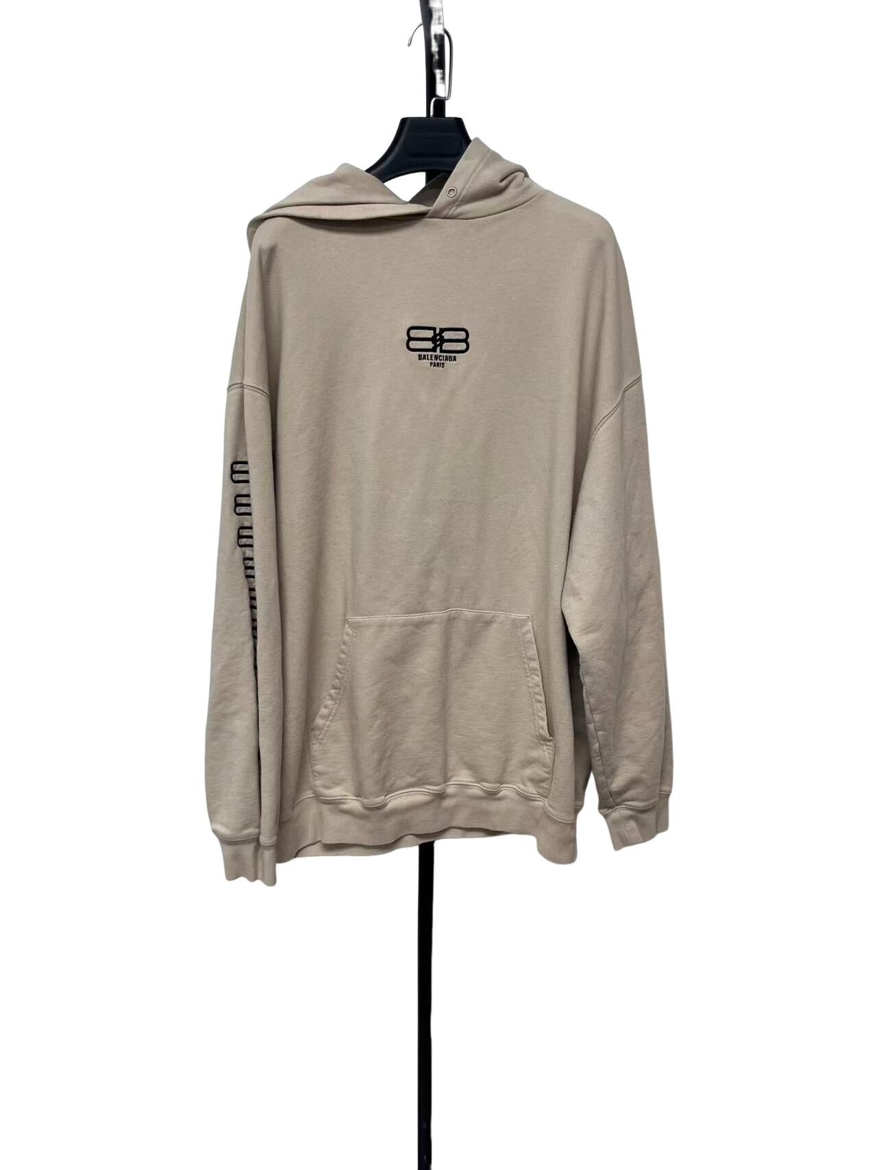 Balenciaga Balenciaga BB Logo Hoodie Beige Size M Size US M / EU 48-50 / 2 - 1 Thumbnail