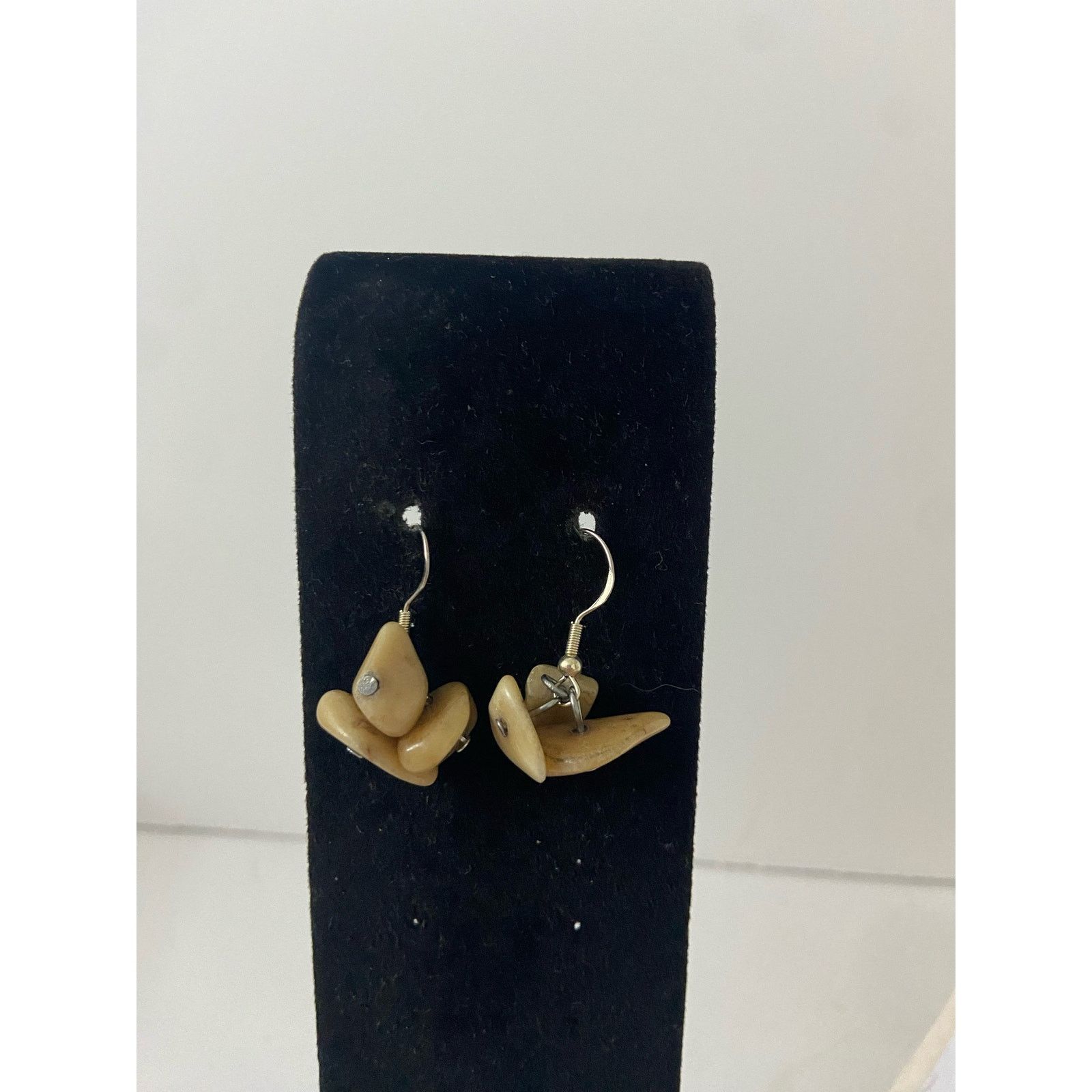 Handmade yellow jasper chip bead earrings Size ONE SIZE - 1 Thumbnail