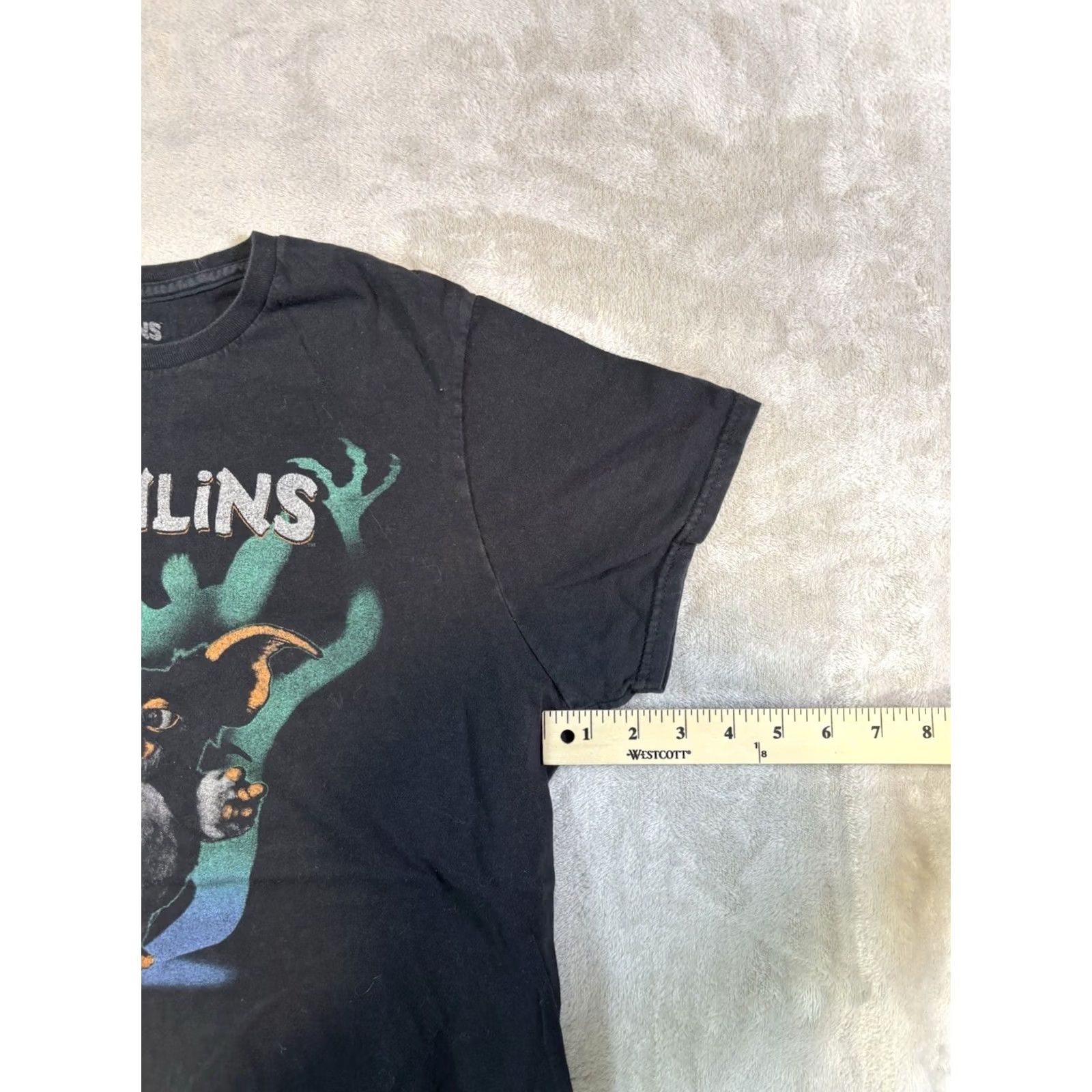 Vintage Gremlins Movie Graphic Print Crew Neck T-Shirt Black | Size L | Men’s Regular Fit Size US L / EU 52-54 / 3 - 4 Thumbnail