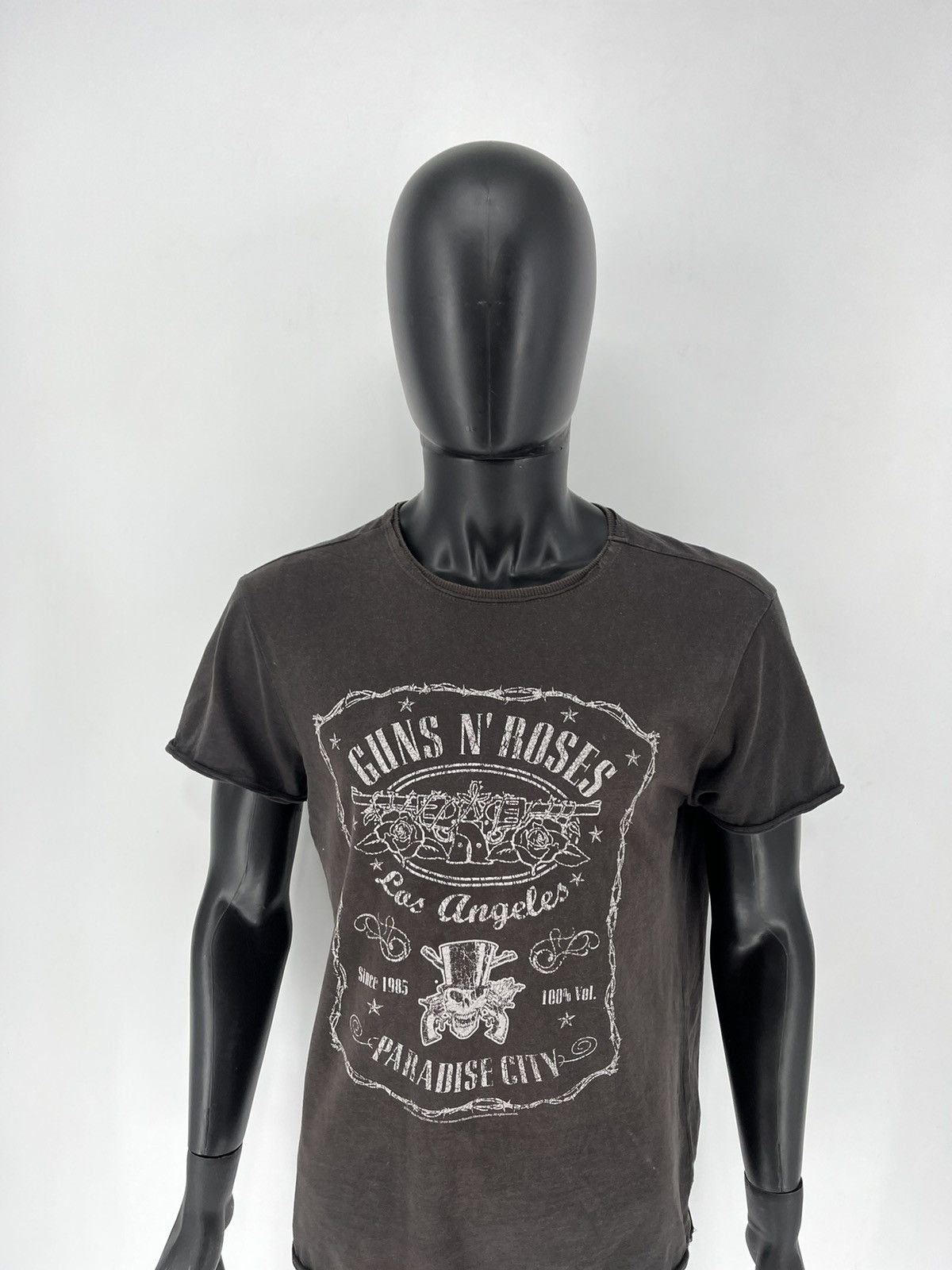 Guns N' Roses Vintage Y2K Guns And Roses tee Band Rock Metal streetwear Size US M / EU 48-50 / 2 - 6 Thumbnail