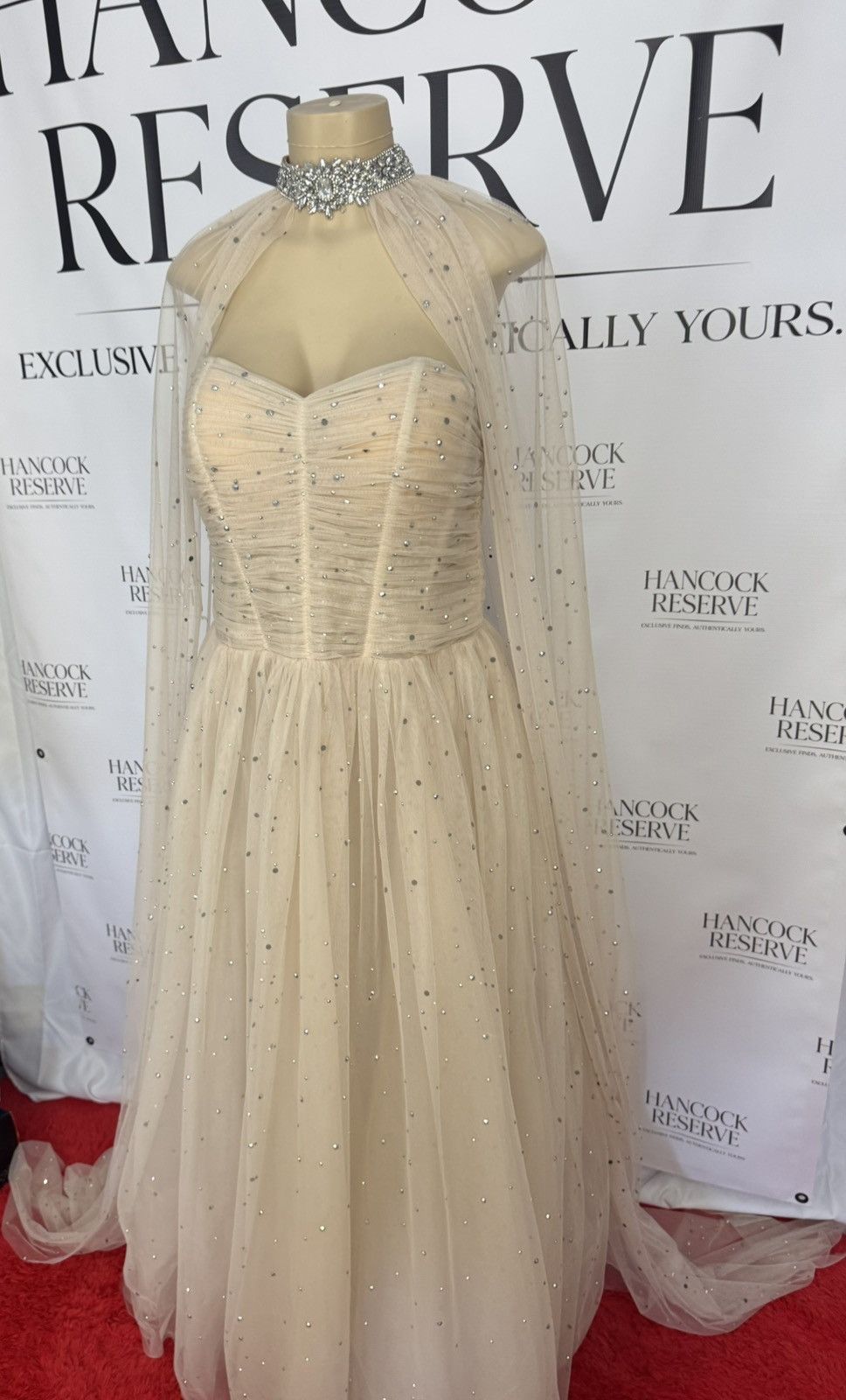 Other Tarik Ediz “Edmon” Crystal Cape Gown –size 14 Size XL / US 12-14 / IT 48-50 - 1 Thumbnail