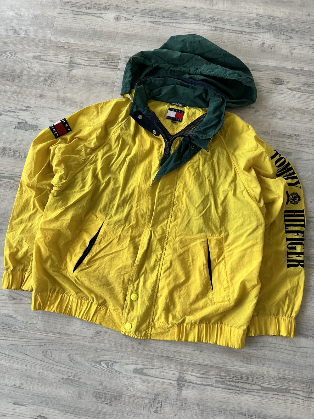 Tommy Hilfiger Vintage 90’s Tommy Hilfiger Zip Up Light Jacket Size US XL / EU 56 / 4 - 1 Thumbnail