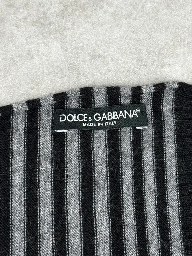 Dolce & Gabbana 2010s Dolce & Gabbana Grey & Black Striped Beanie & Scarf Set Size ONE SIZE - 13 Thumbnail