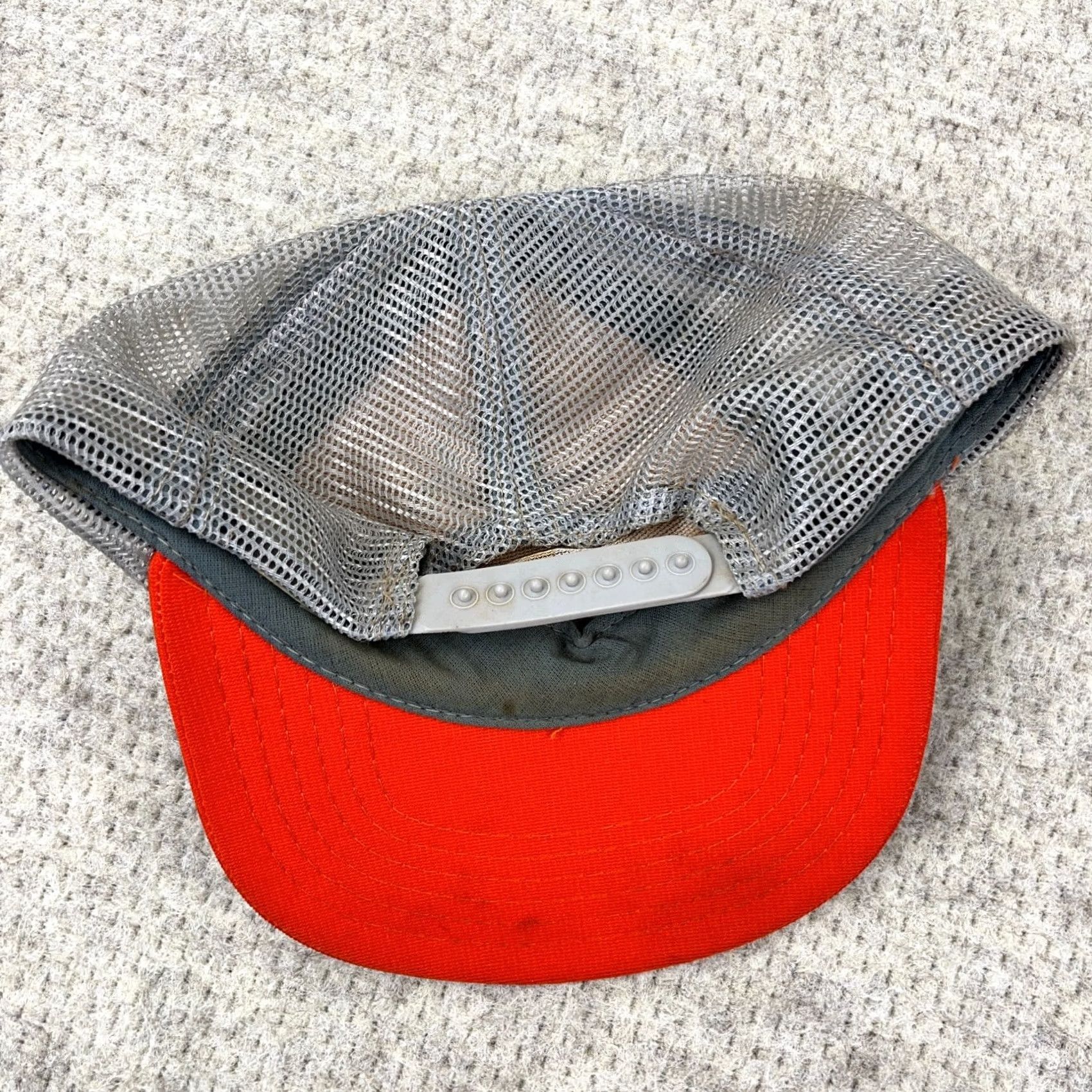 Vintage VINTAGE Galvin Trucker Hat Cap Red One Size Made In USA Semi Wisconsin Internatinal Mens Size ONE SIZE - 5 Thumbnail