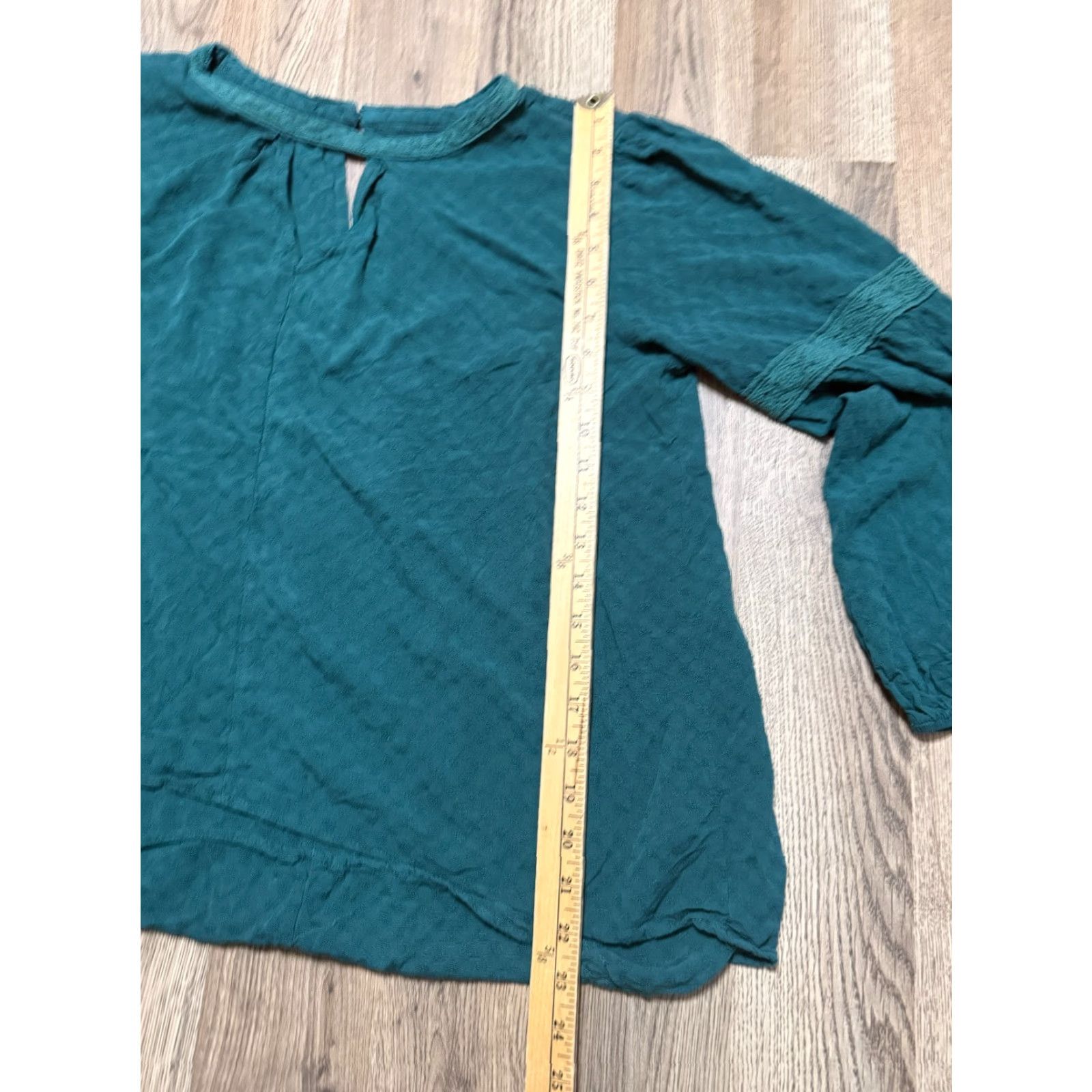 Vintage Maurices Blouse Women's Size Large Green Long Sleeve V-neck Shirt Adult Womens Regular Pullover Casual Lightweight Polyester Modern 90s? Size L / US 10 / IT 46 - 7 Thumbnail