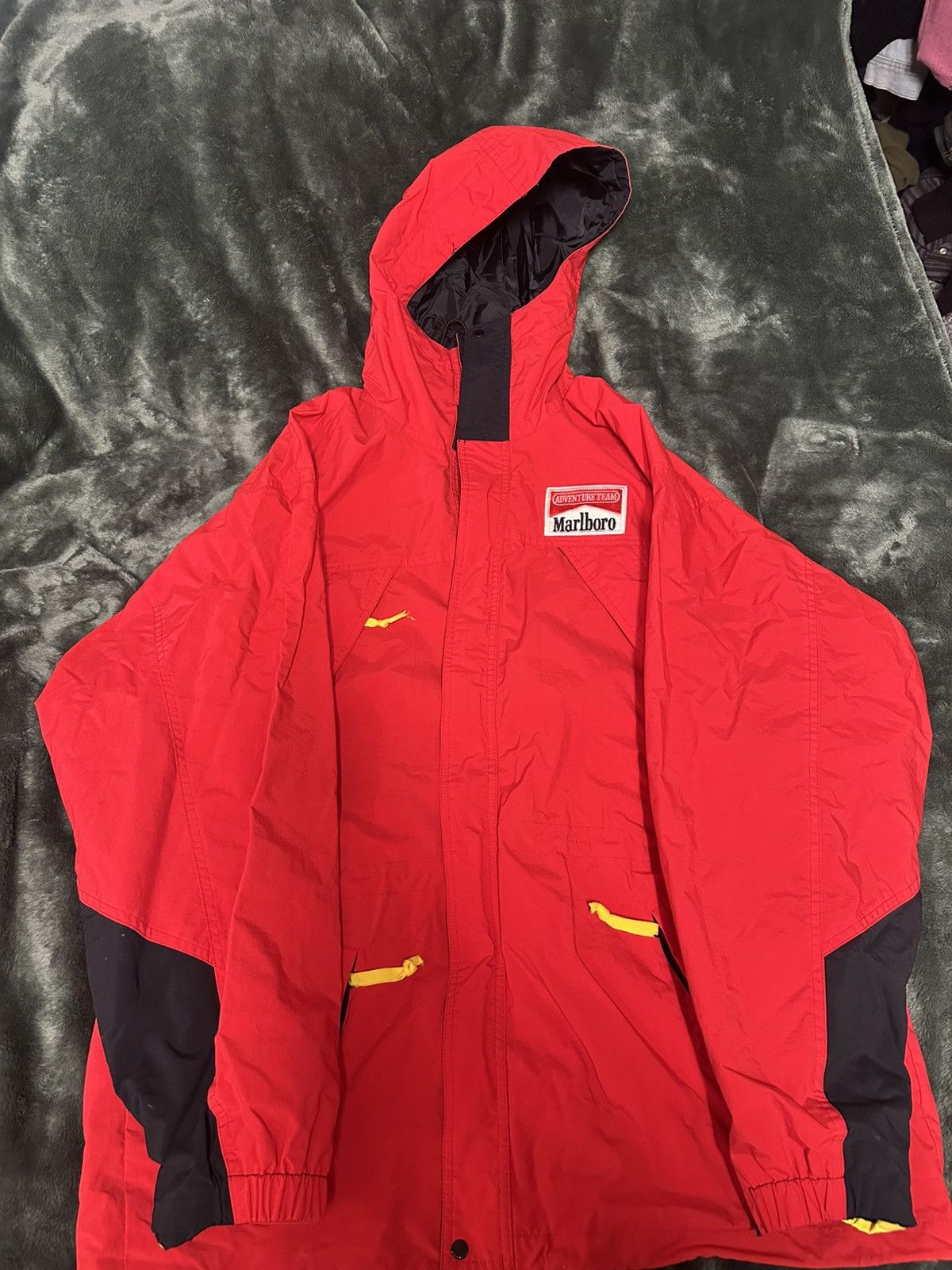 Marlboro Adventure Team VNTG 90s Marlboro Adventure Team Windbreaker Jacket Mens XL Size US XL / EU 56 / 4 - 1 Thumbnail