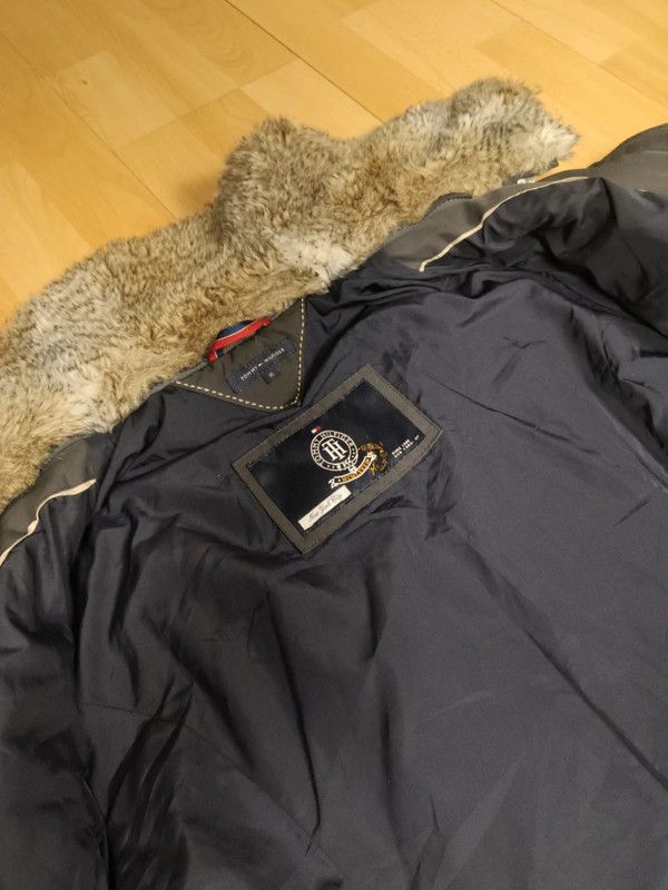 Tommy Hilfiger Tommy Hilfiger Luxury Faux Fur Down Jacket Size XL / US 12-14 / IT 48-50 - 3 Thumbnail
