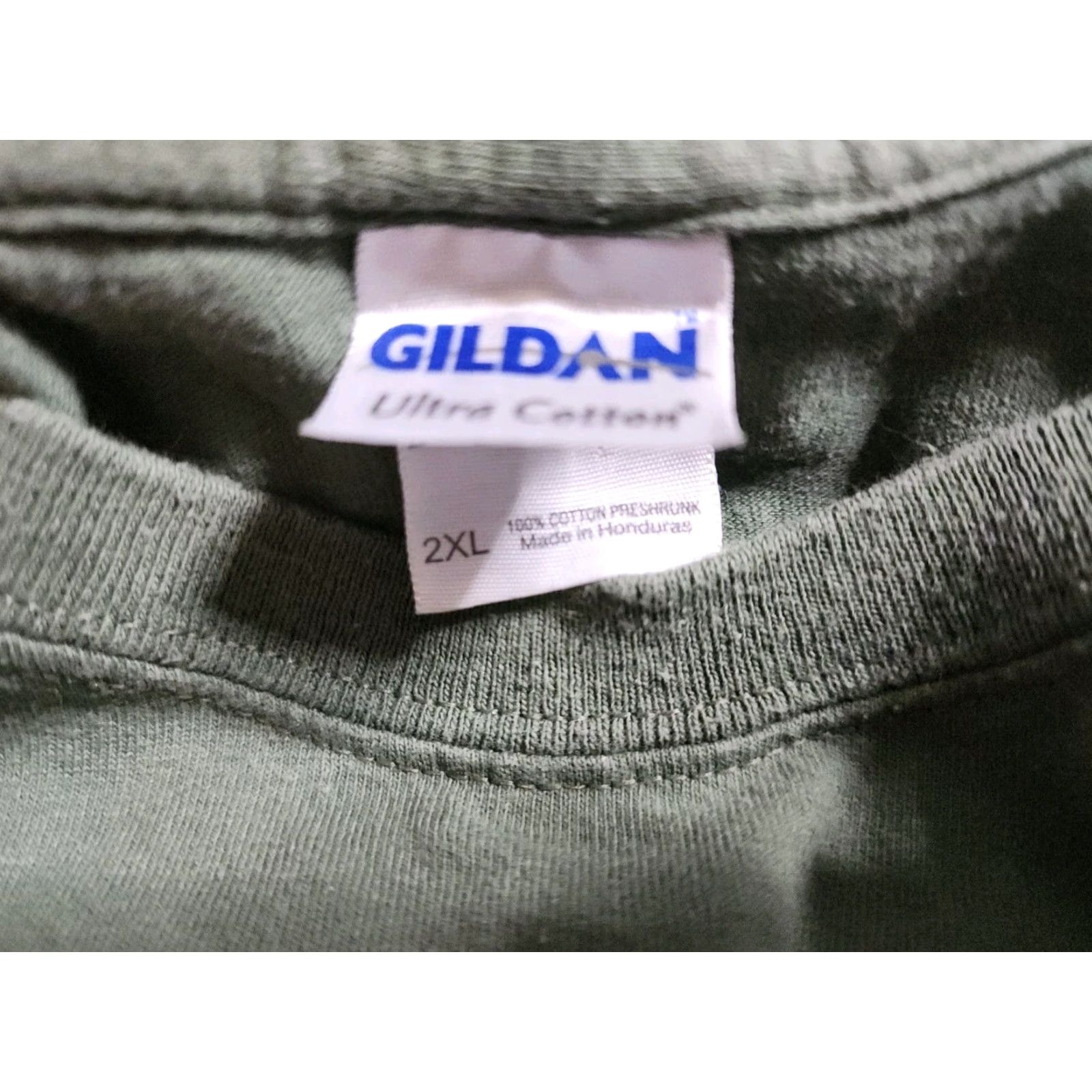 Camper VINTAGE Gilden T-Shirt Men 2XL Happy Camper 2001 Rainbow Springs FL Y2K Smiley Green Crew Neck Short Sleeve Size US XXL / EU 58 / 5 - 6 Thumbnail