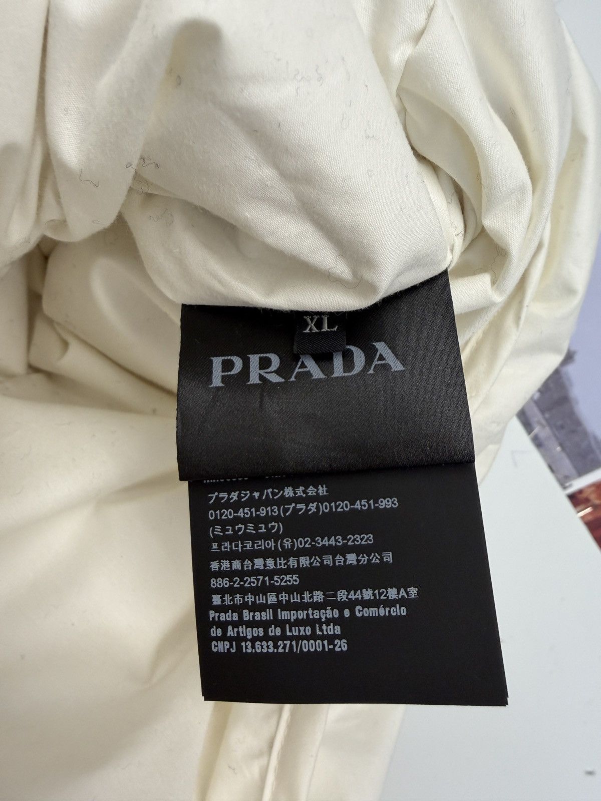 Prada NWOT Prada Cropped Down Puffer Coat Size US XL / EU 56 / 4 - 4 Thumbnail